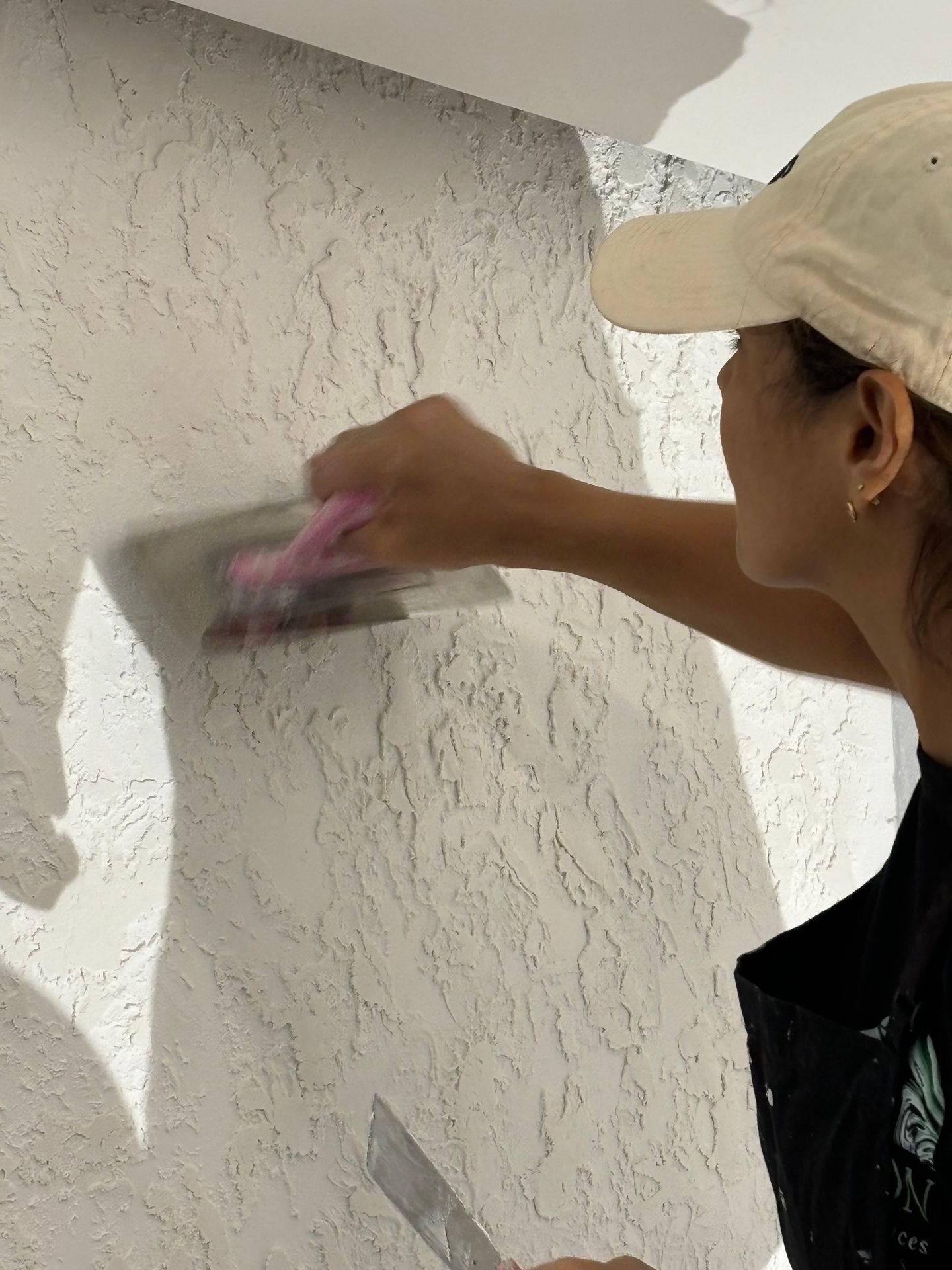 Image showcasing DIY vs. Professional Decorative Wall Finishes: What You Need to Know