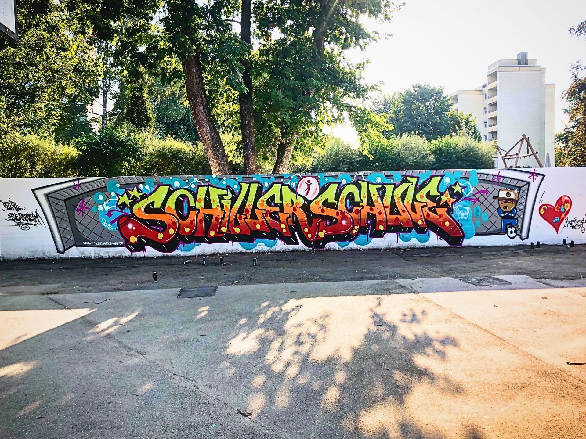 graffiti schillerschule esslingen mural fußballtor pausenhof jugendarbeit