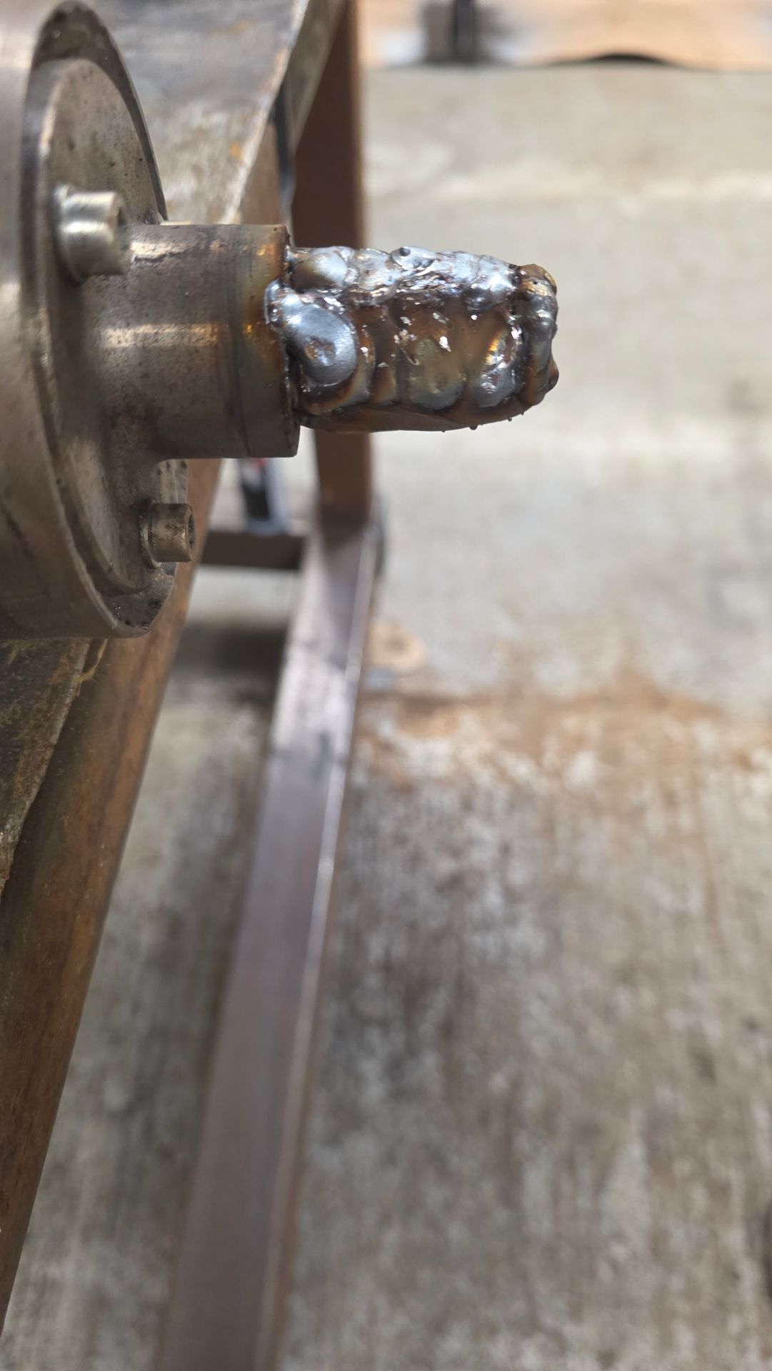 Welded shaft, onsite repair, machine maintenance, breakdown emergency 