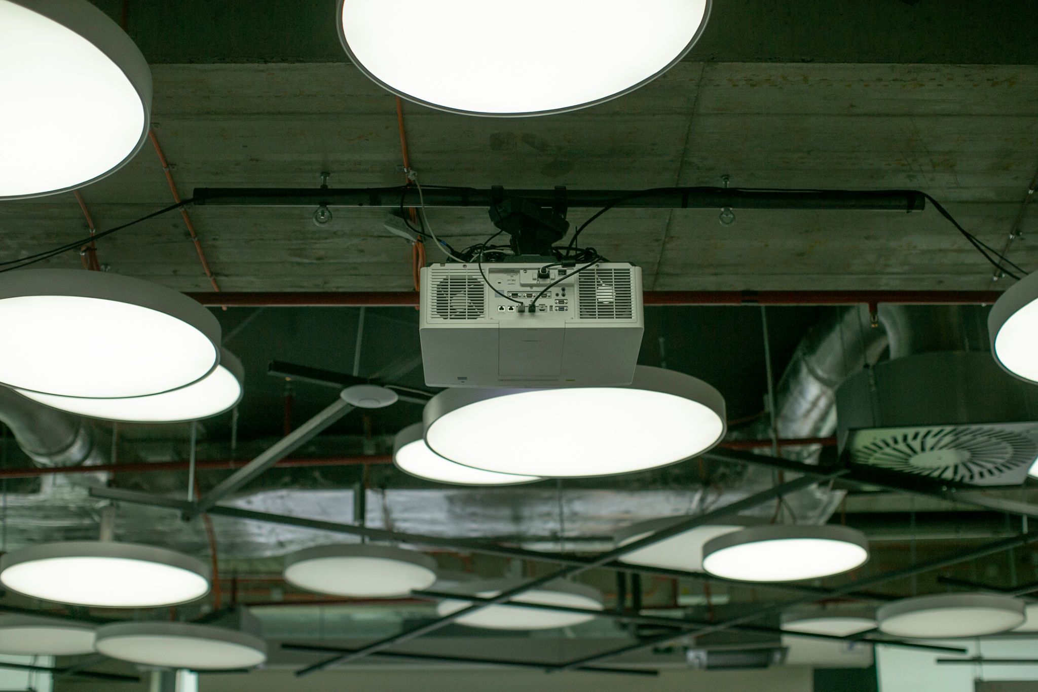 intelligent lighting installation