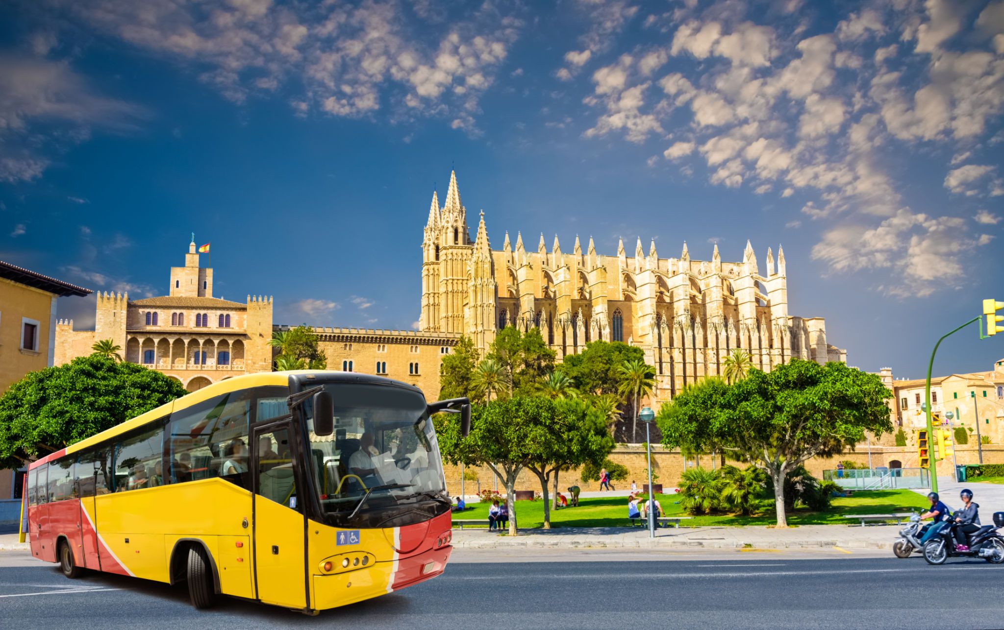 bus travel mallorca