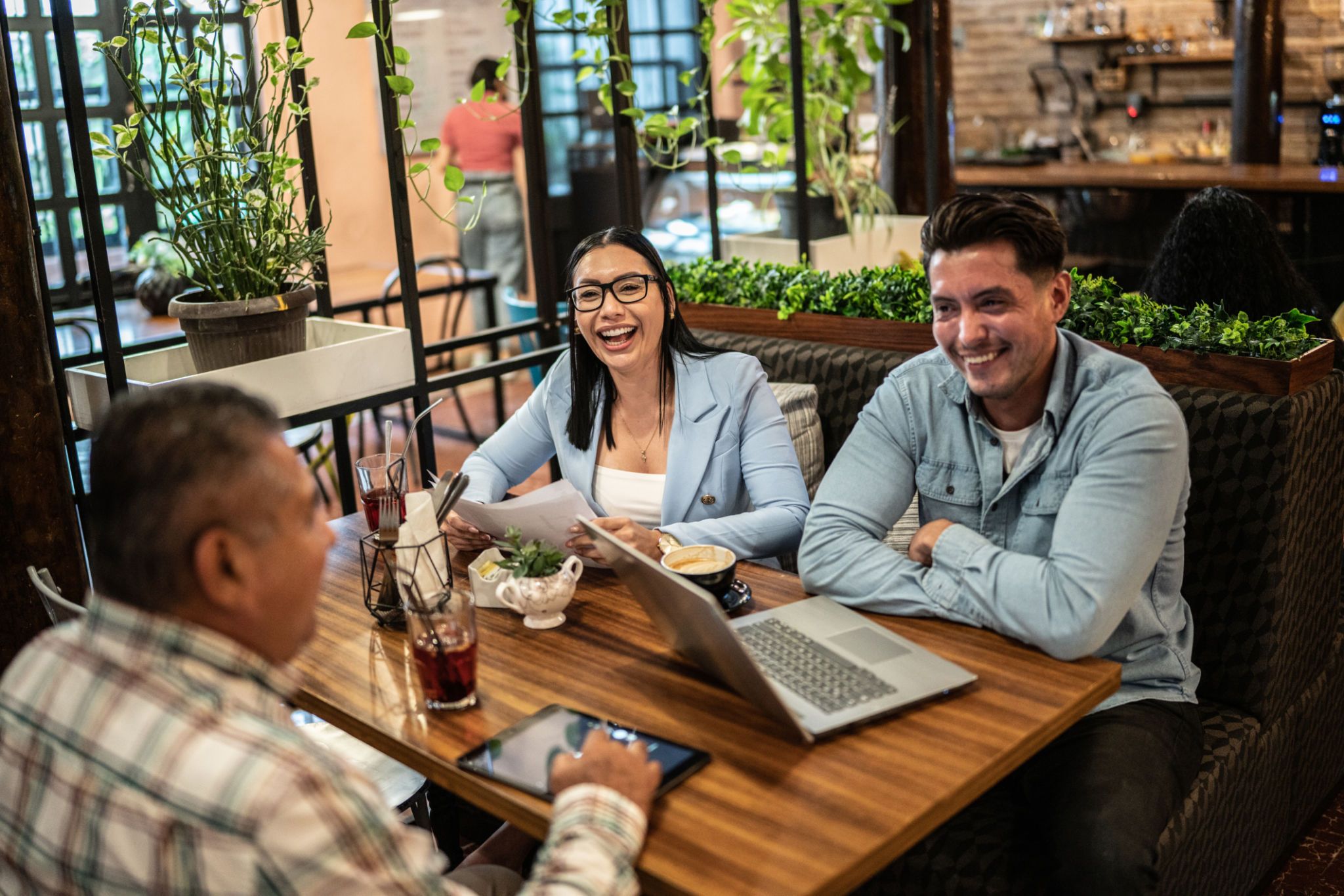 restaurant owner meeting