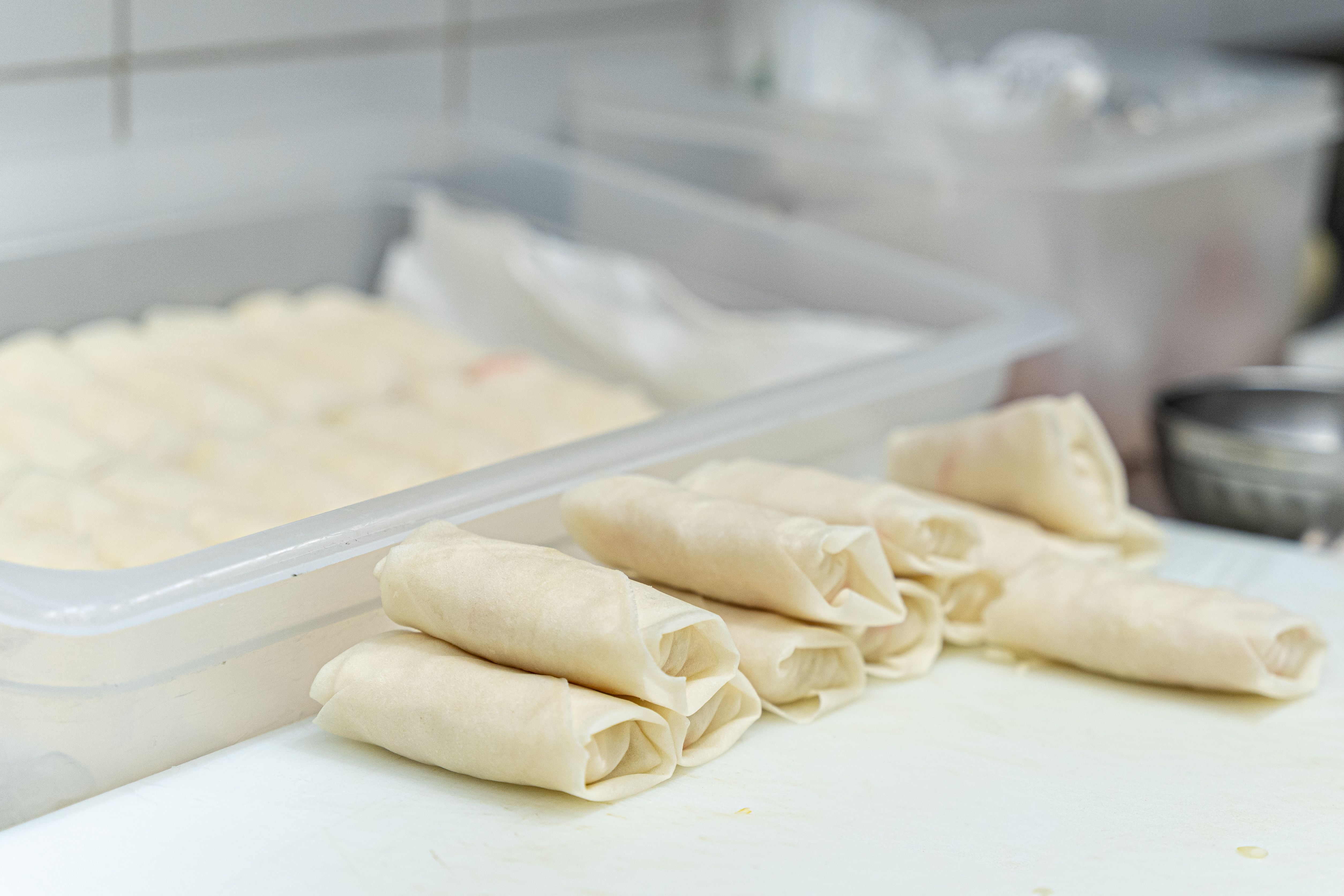 assembling spring rolls