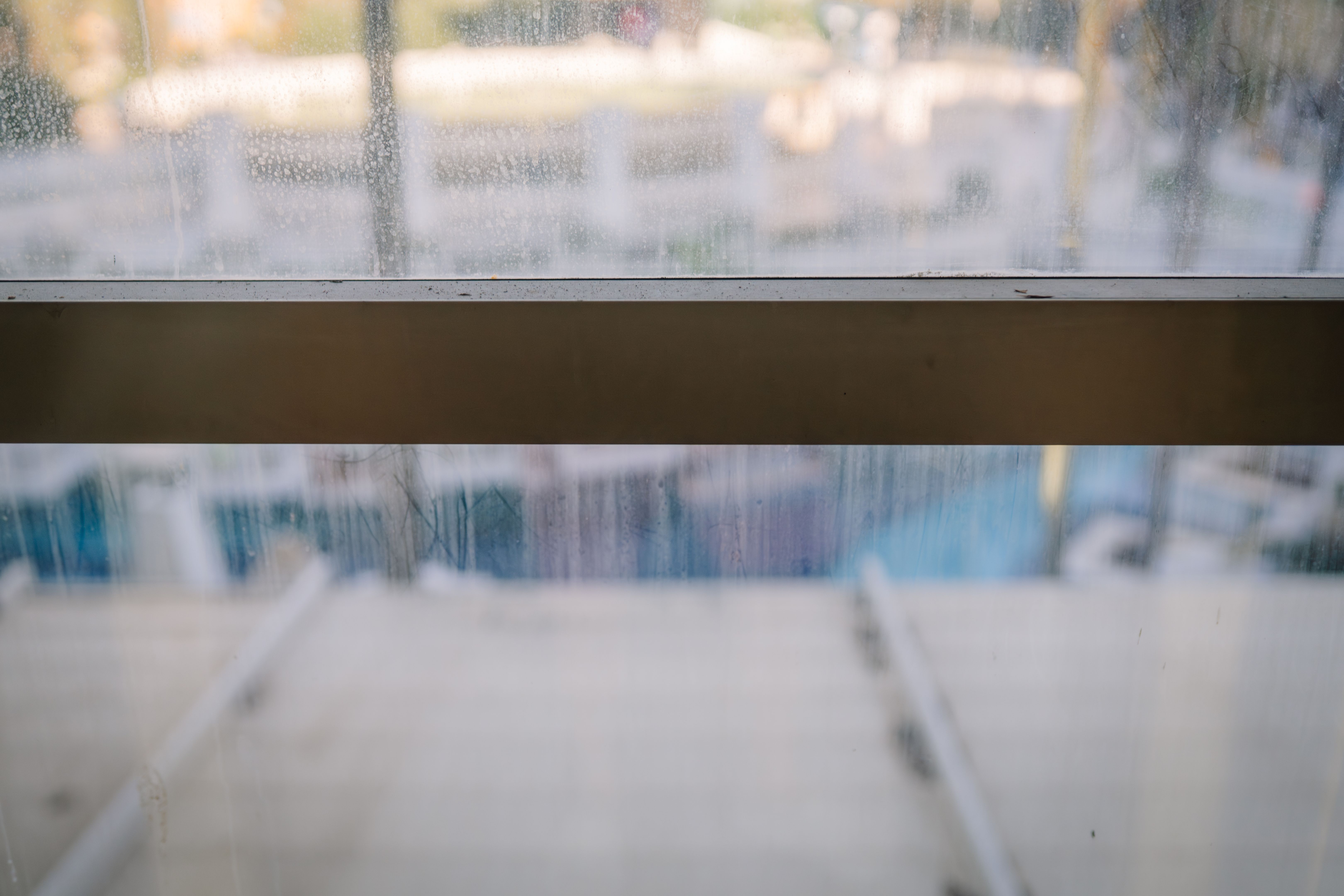 cleaning glass fence