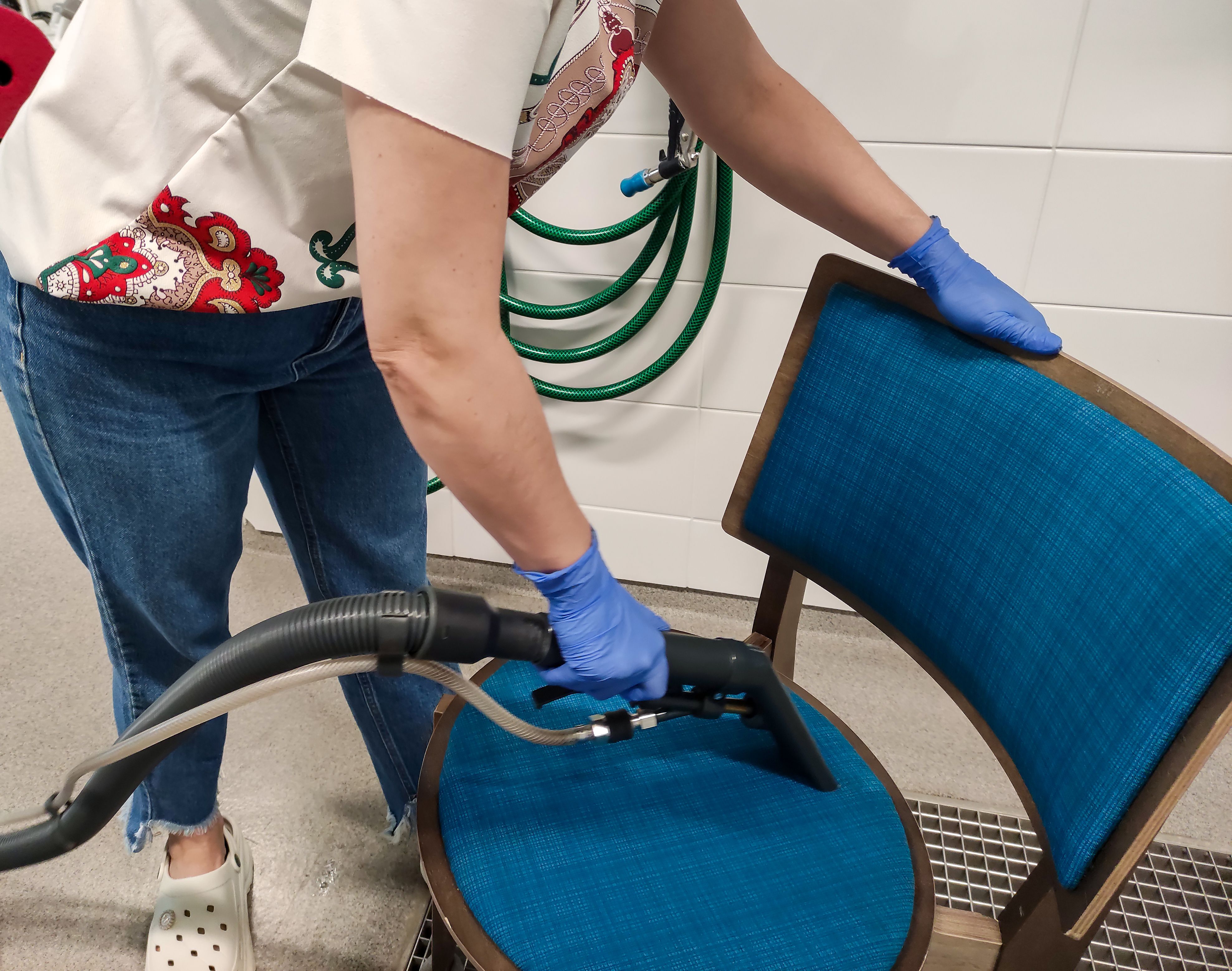 pressure washing techniques