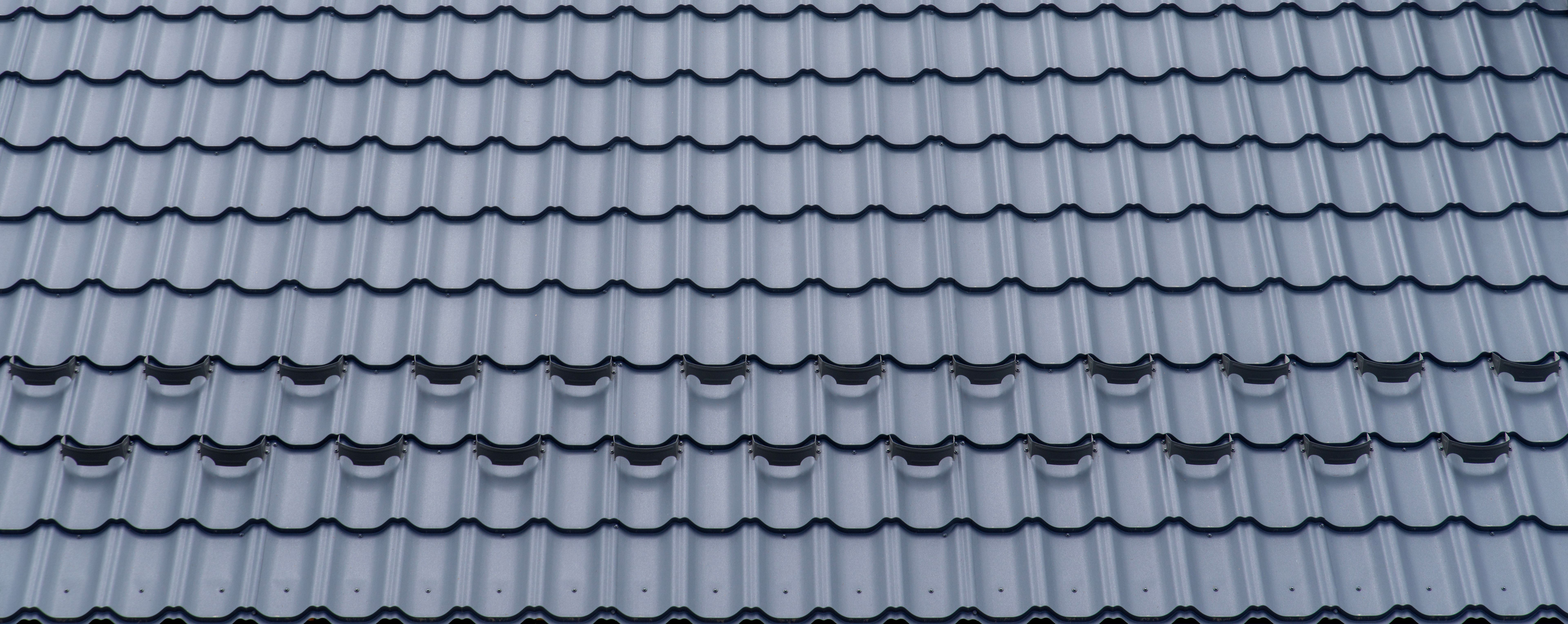metal roof snow