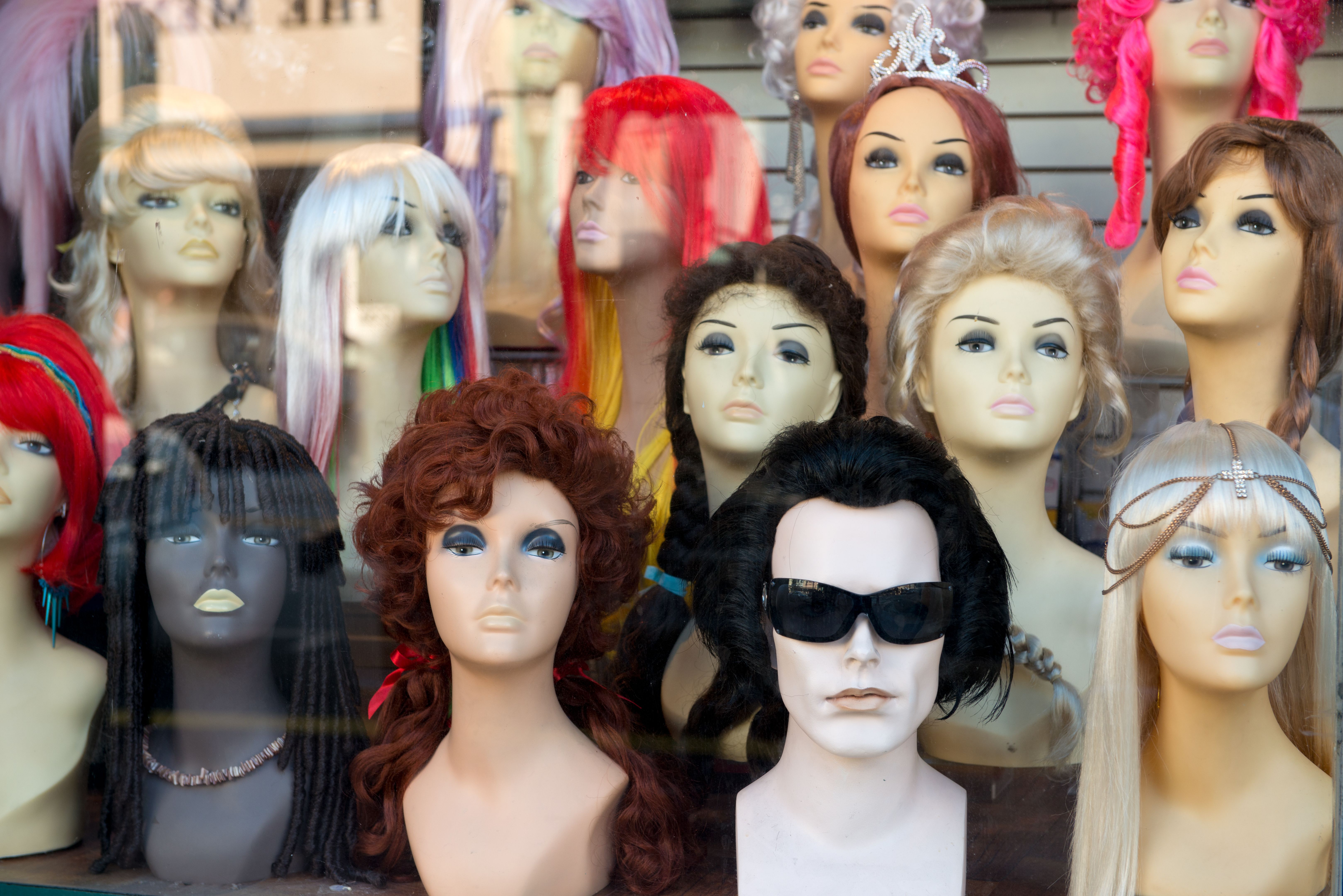 wigs display
