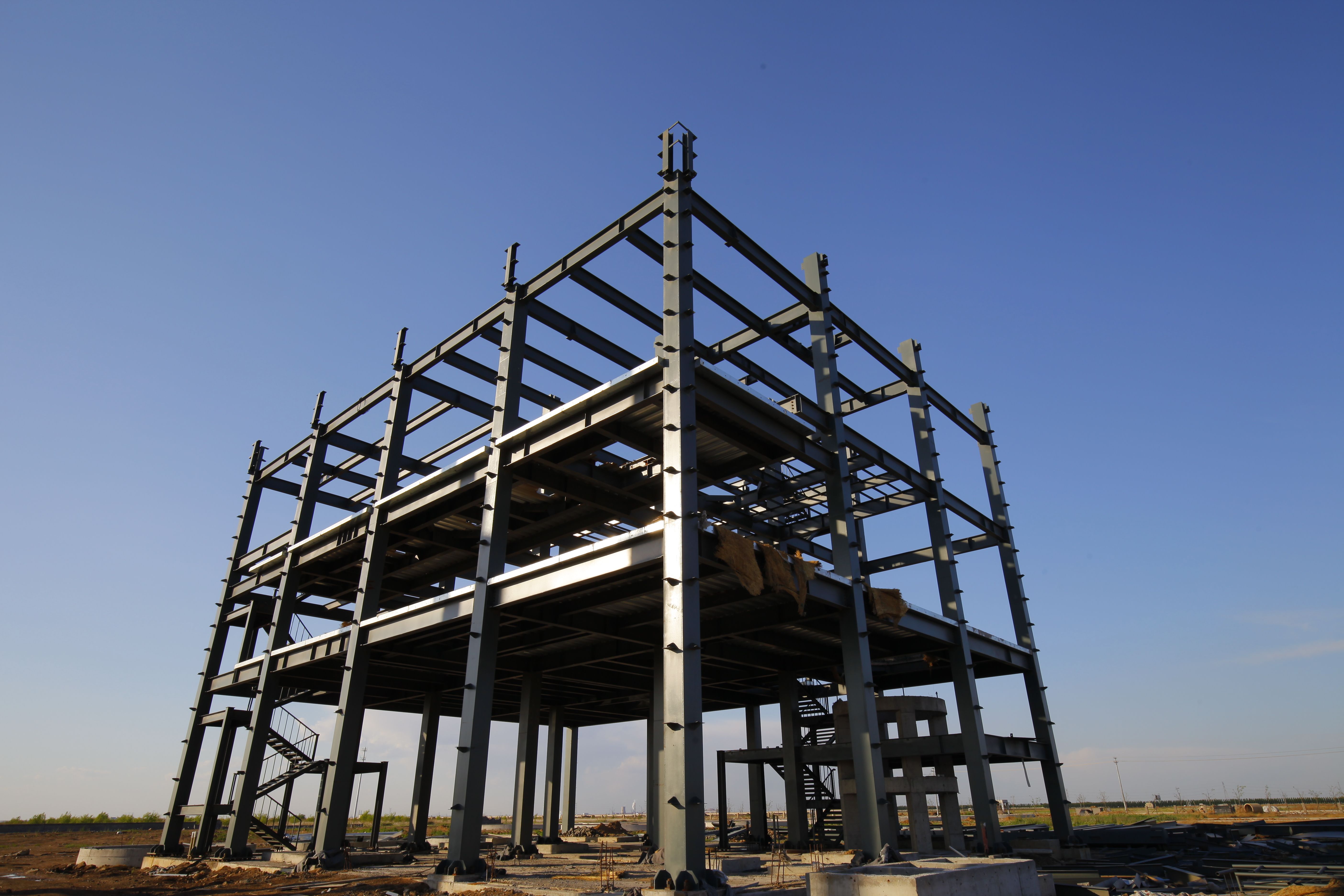 In the construction site, steel structure is under construction In the construction site, steel structure is under construction