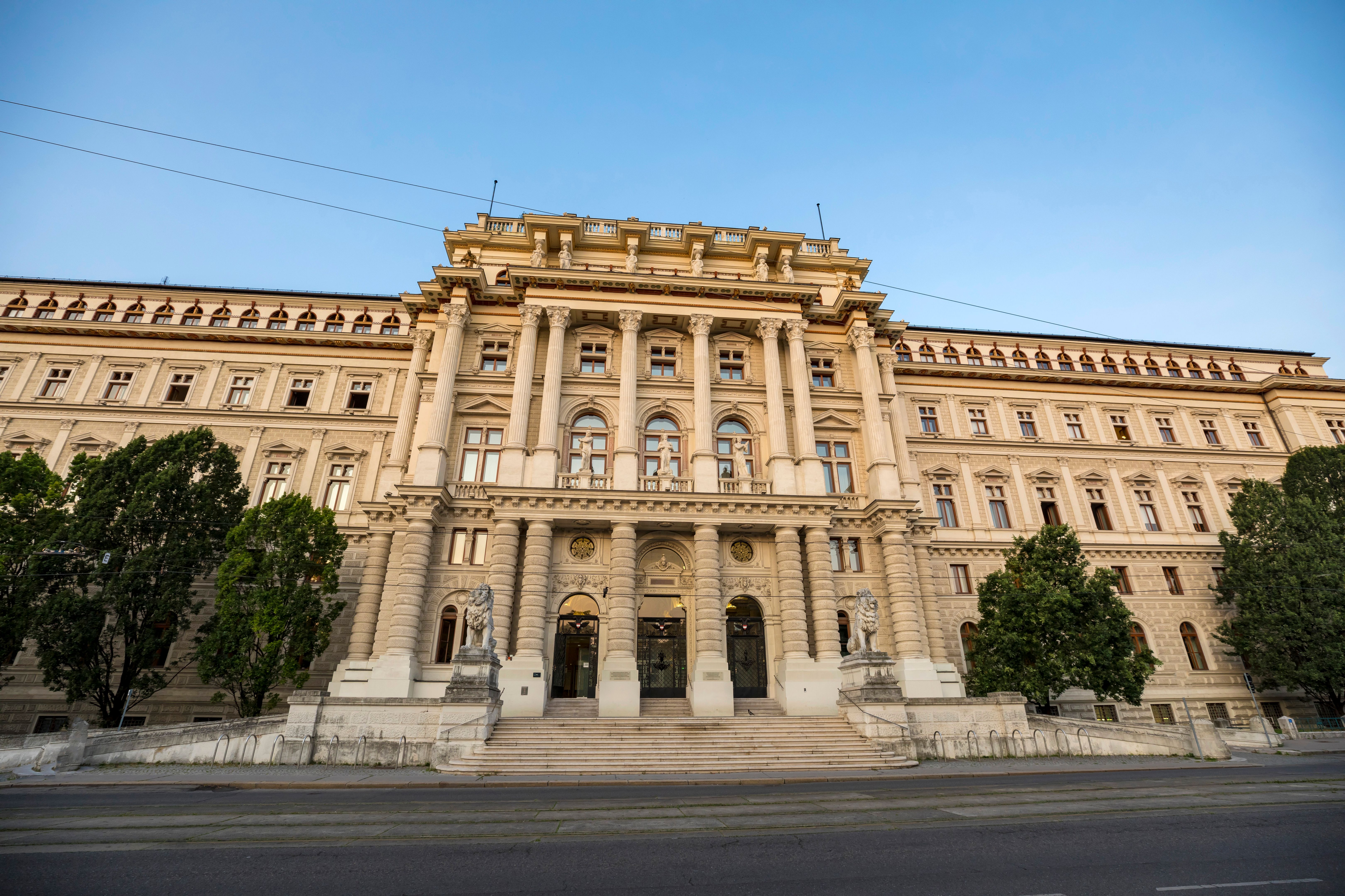 vienna legal
