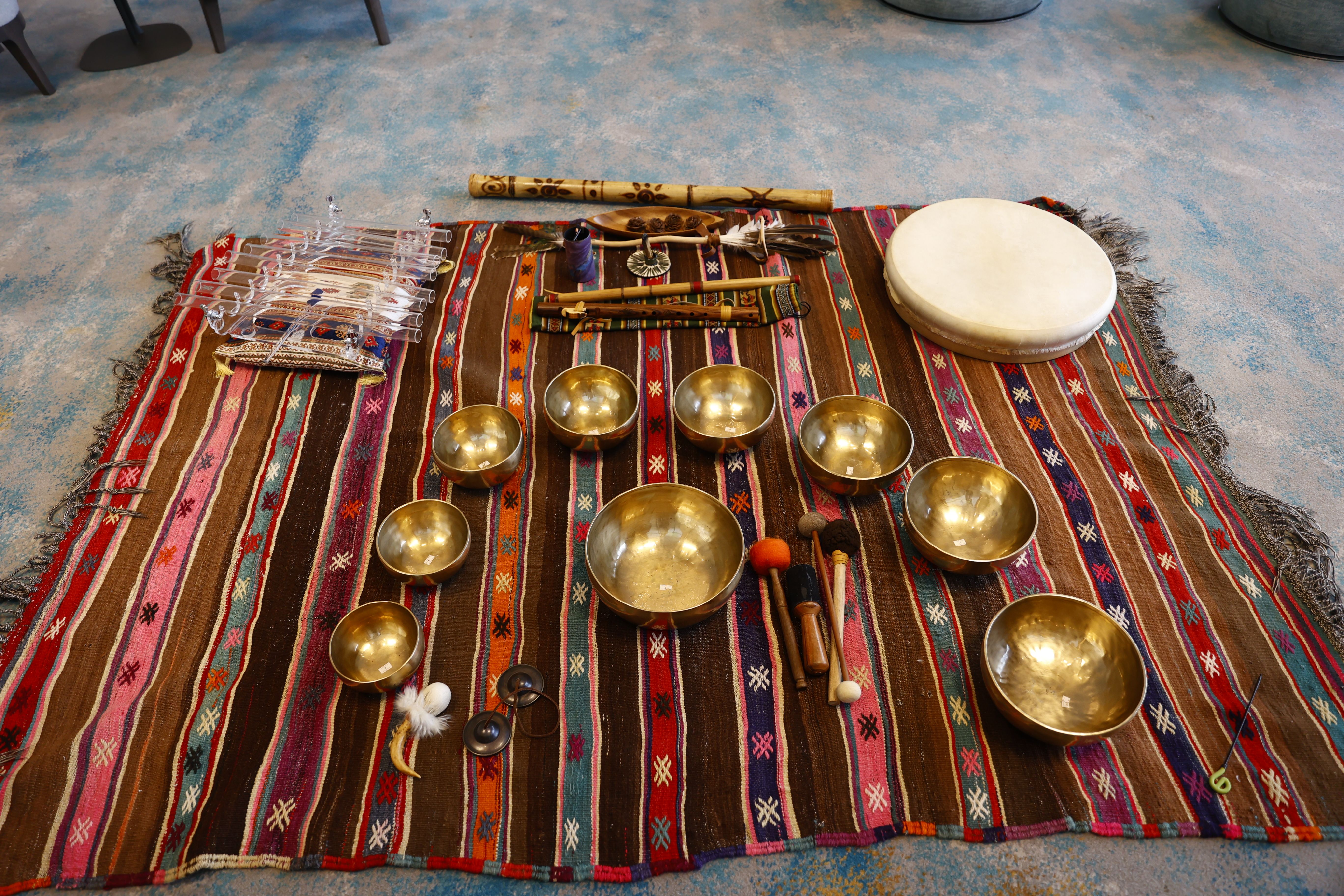 Sound Healing Instruments – Deep Gong Meditation Stock Photo