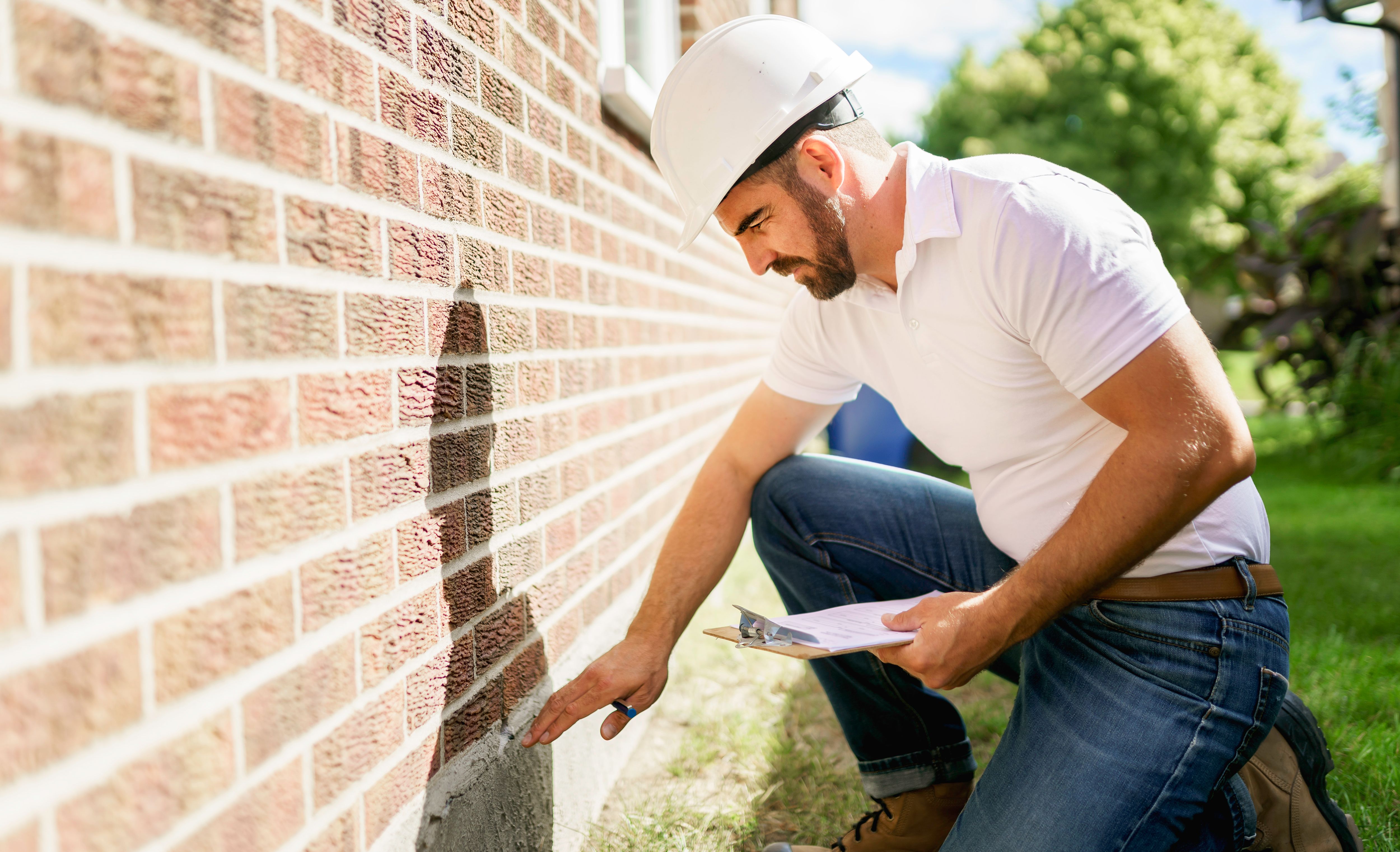 building inspector