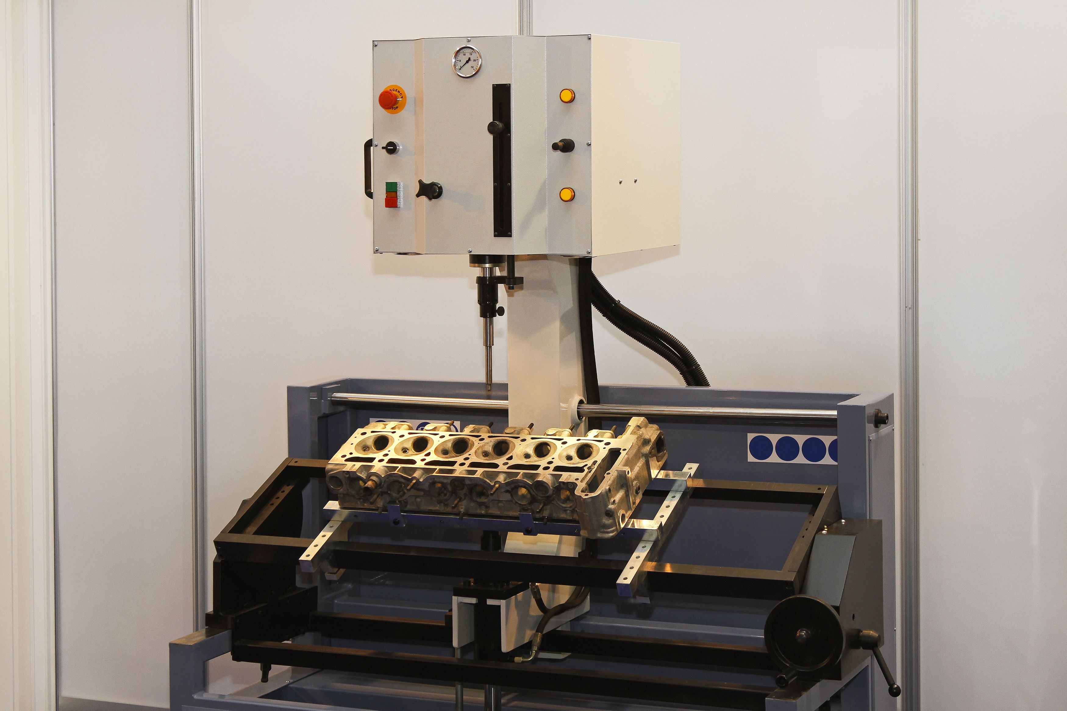 automated honing machine