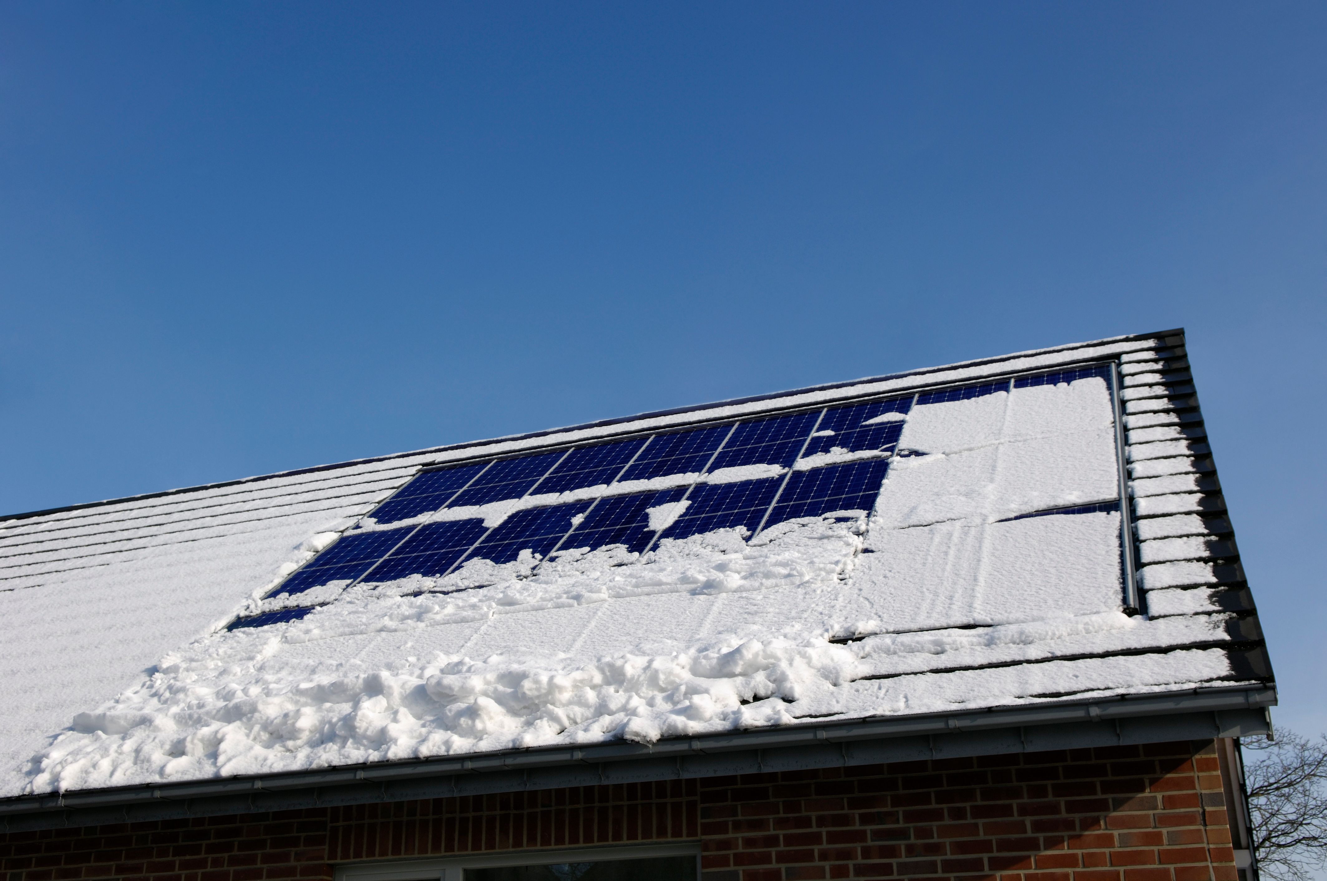 solar panels snow