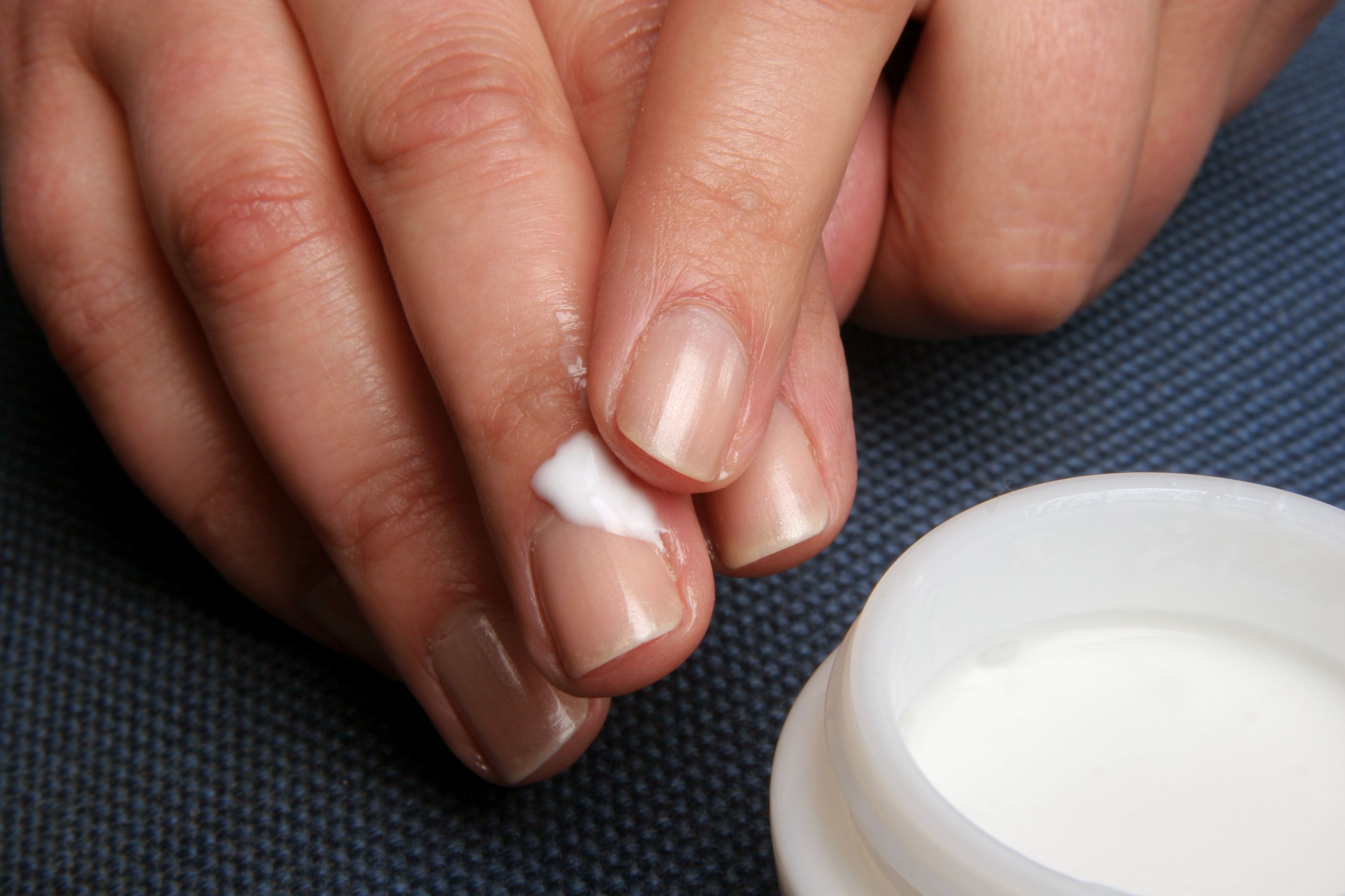 moisturize nails