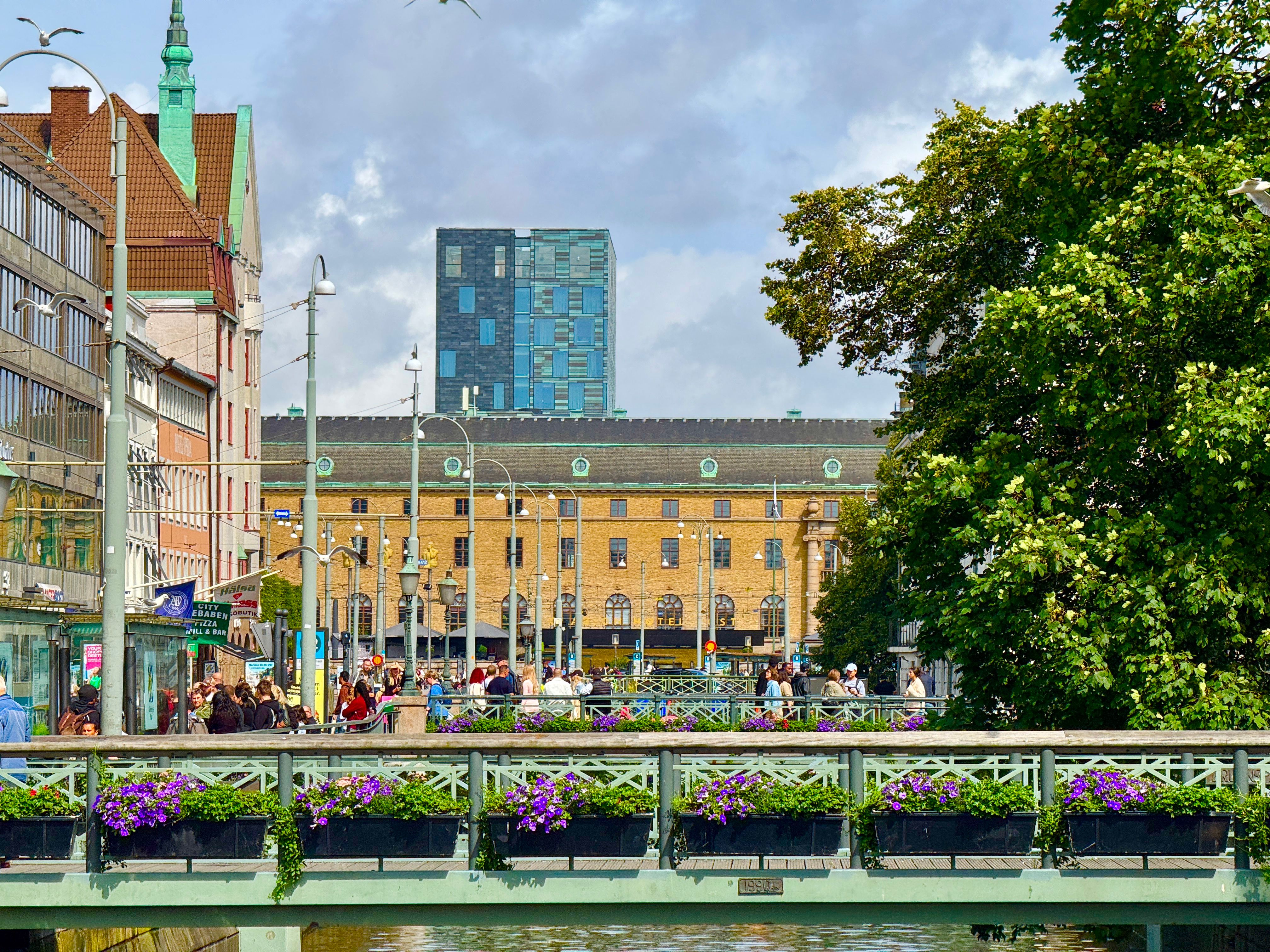busy restaurant Gothenburg