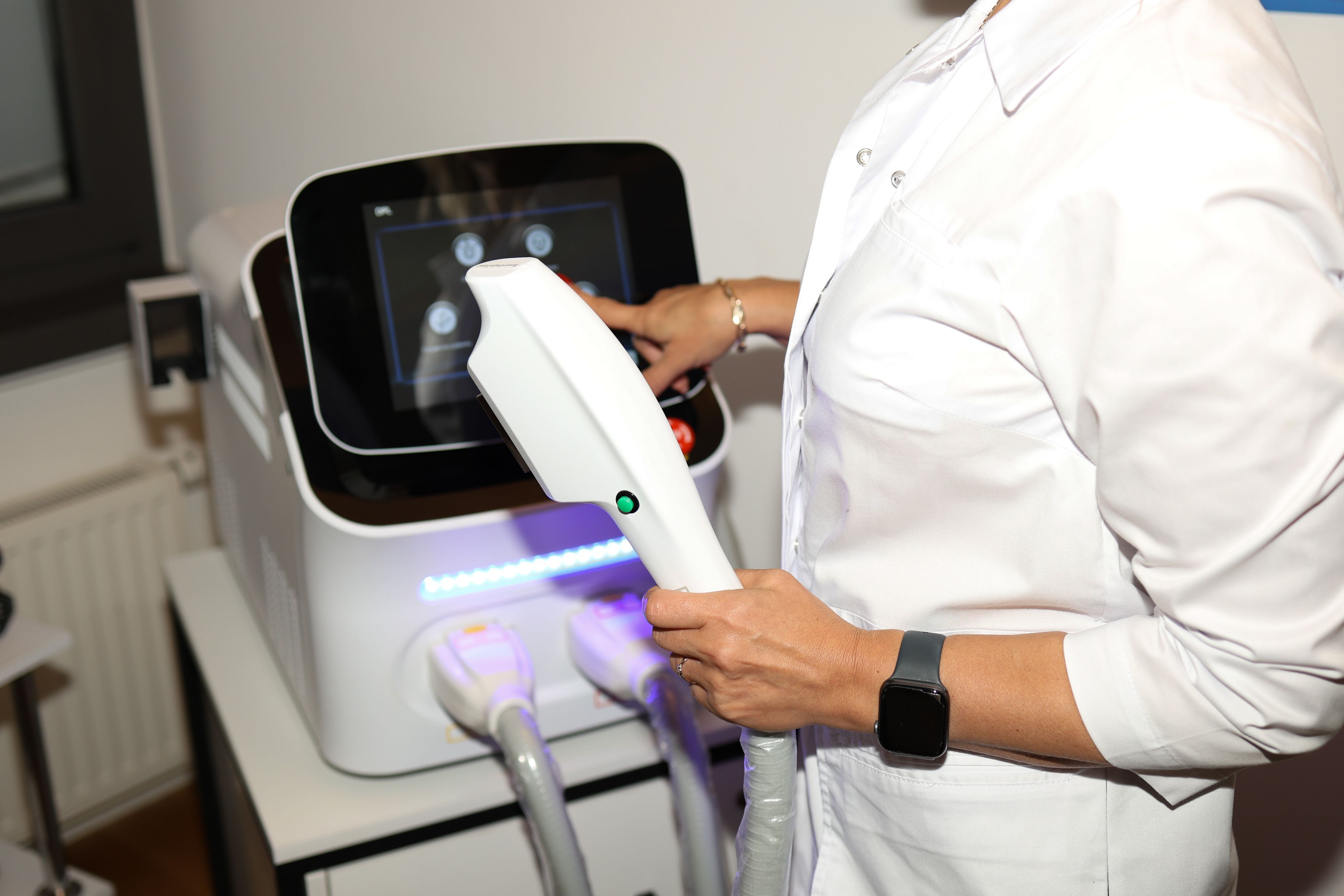 plastic surgery expert