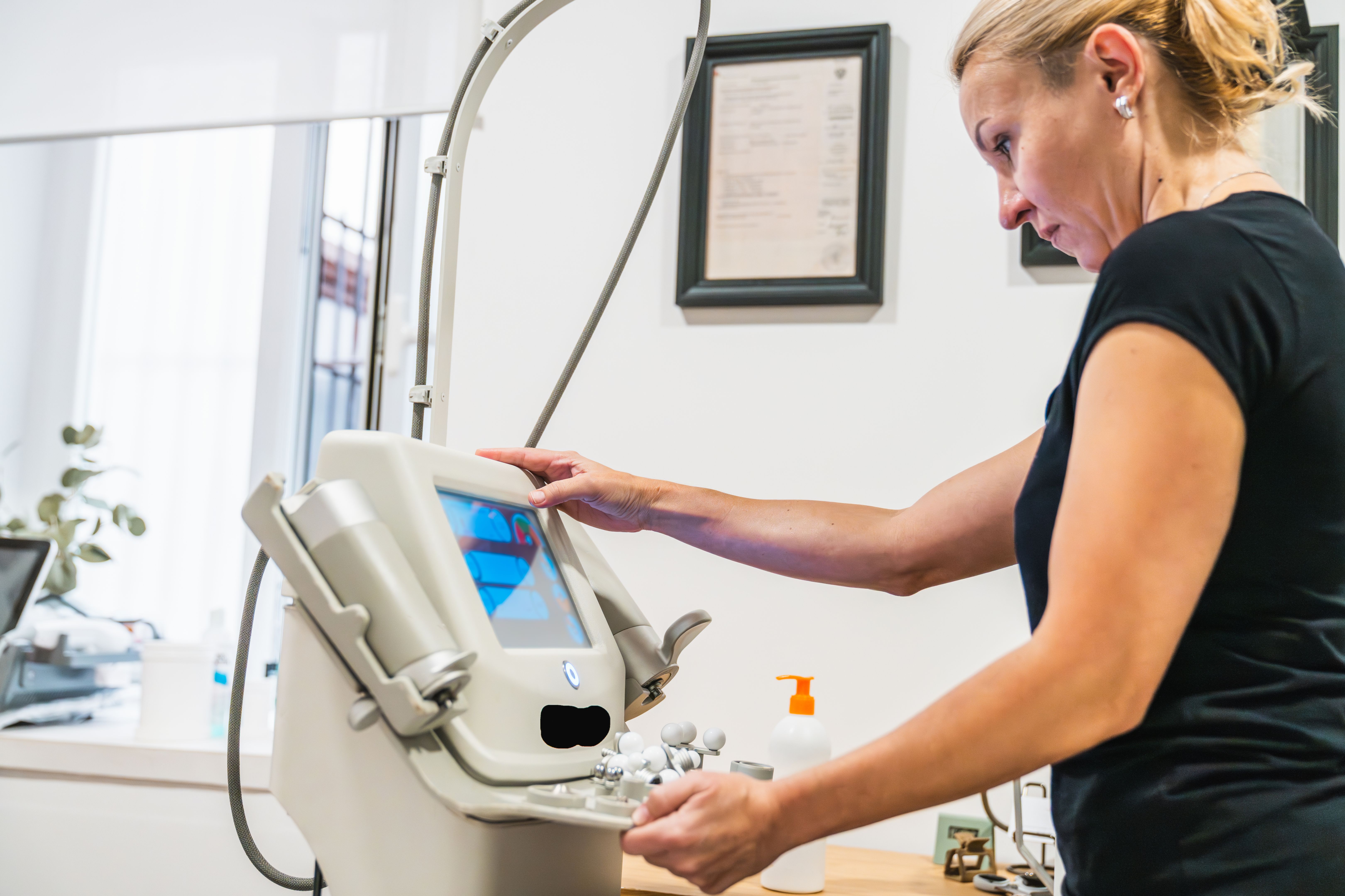 modern chiropractic equipment