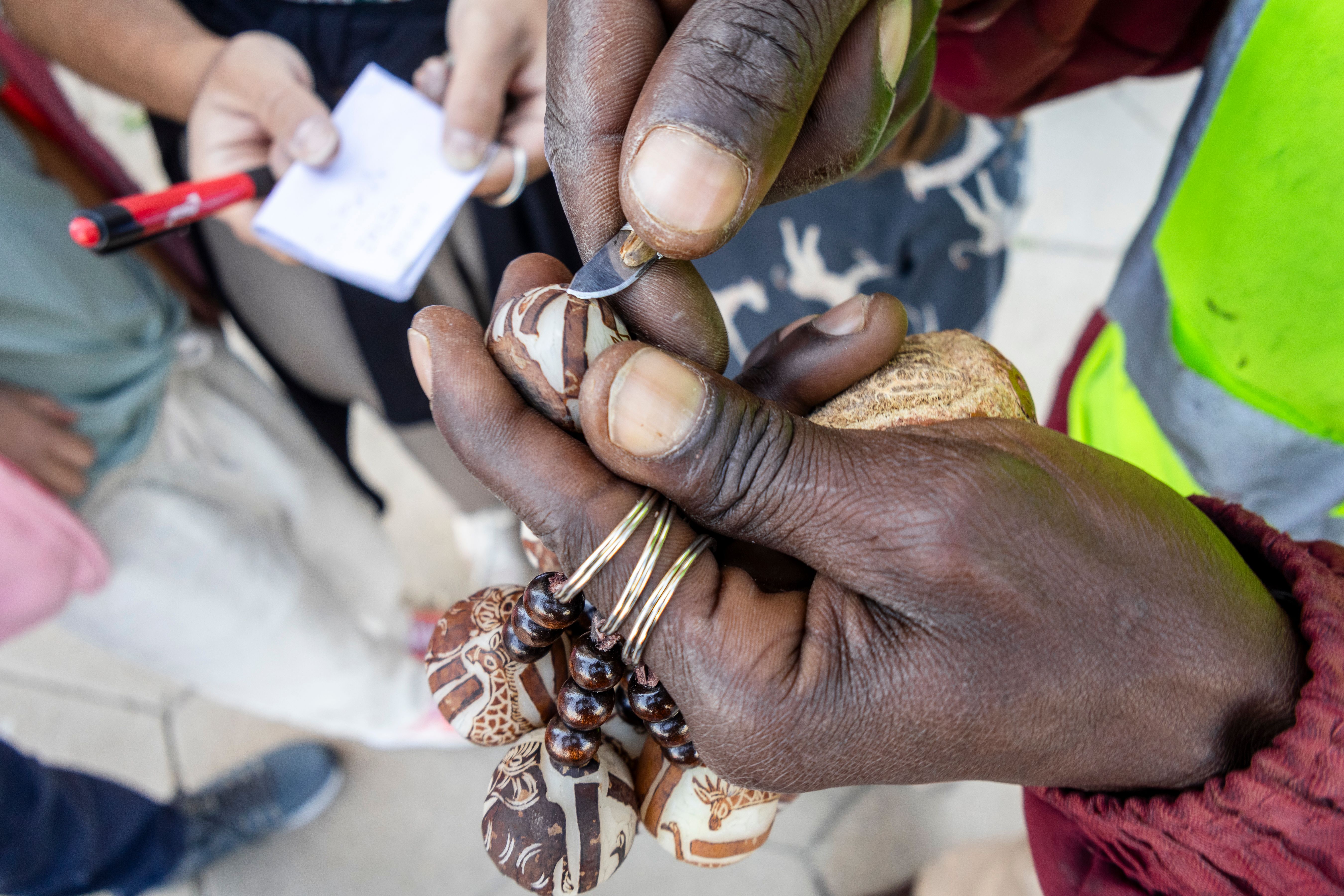 african mask crafting