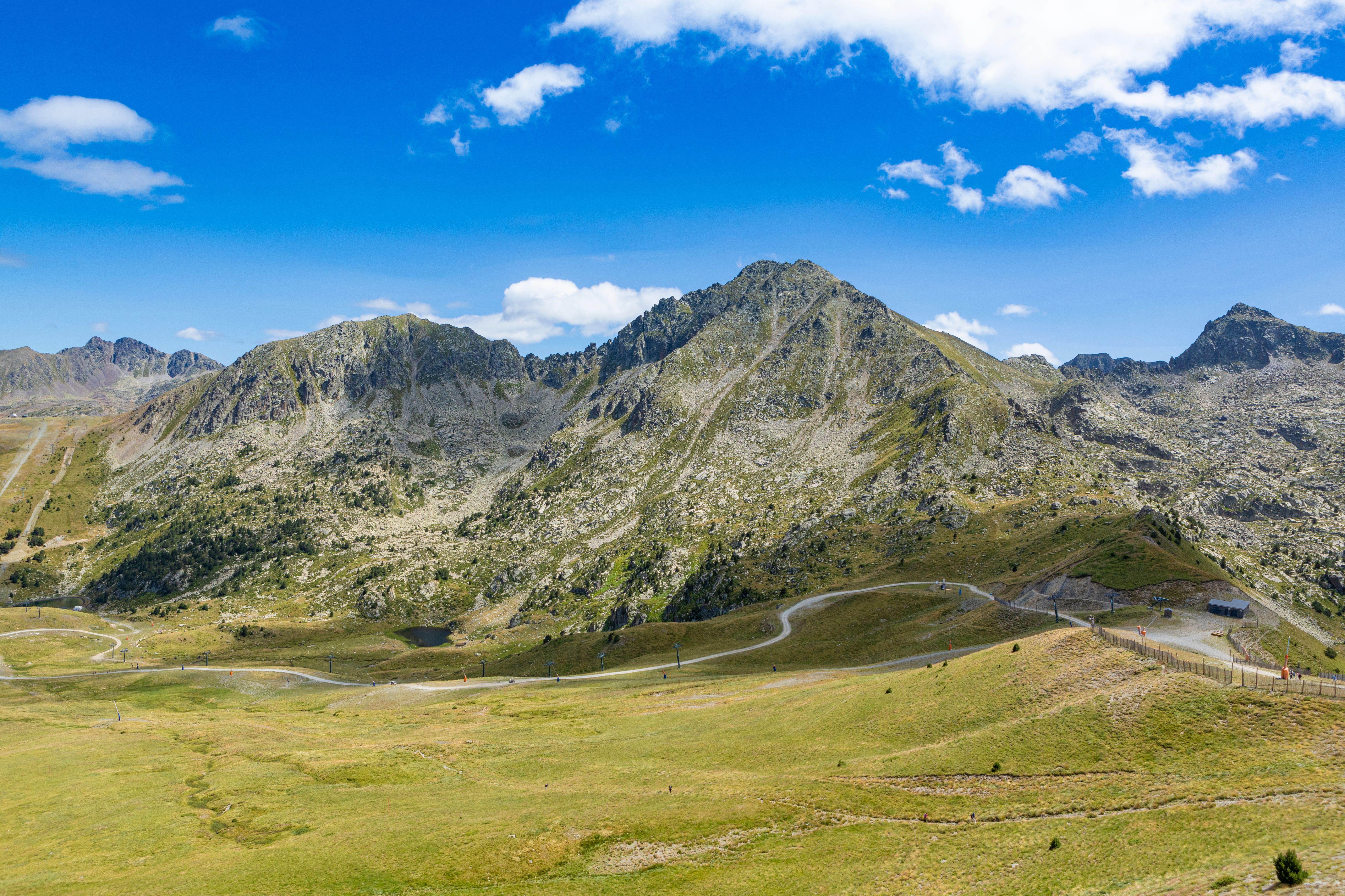 andorra hiking trail