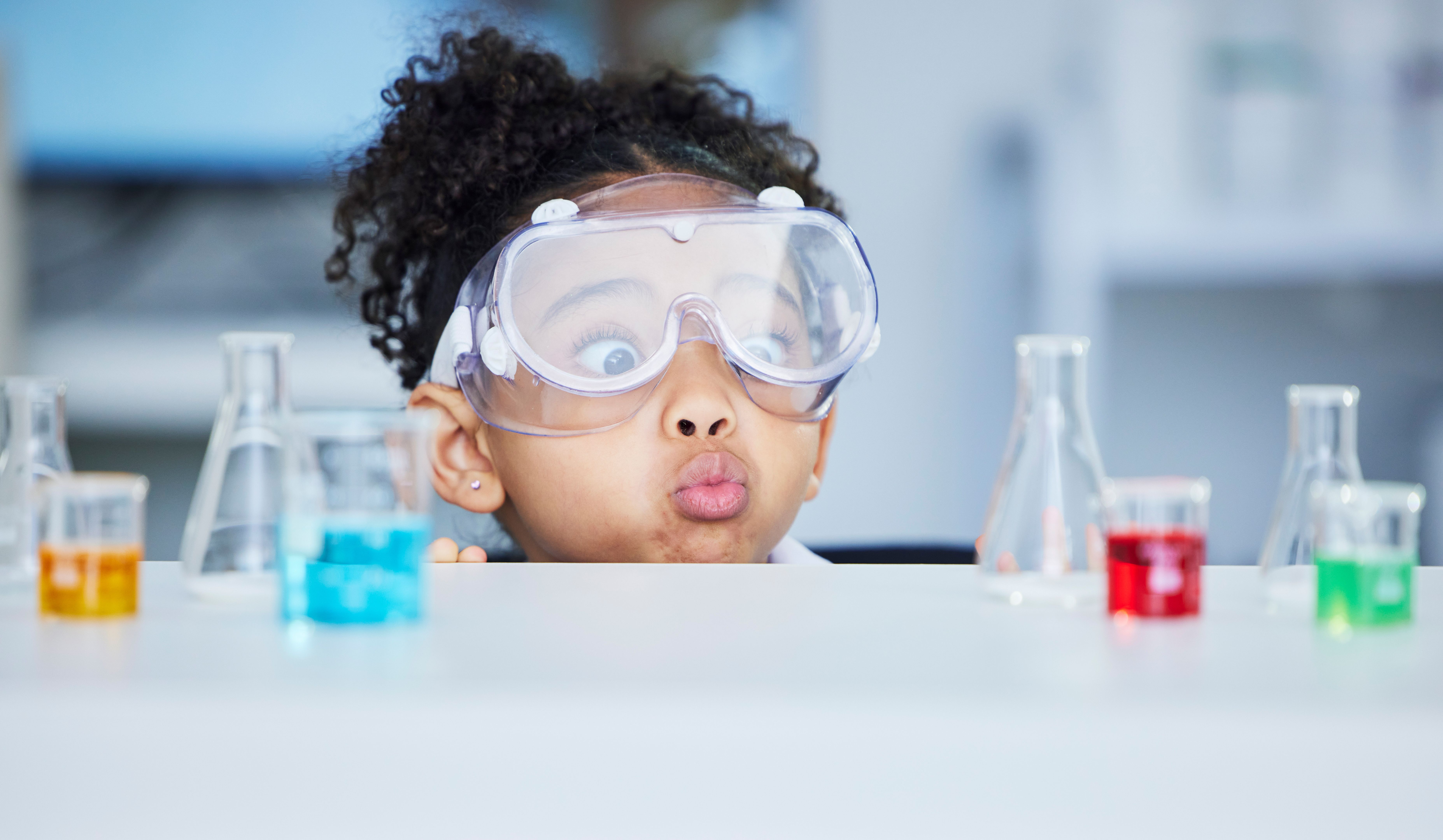 children learning science