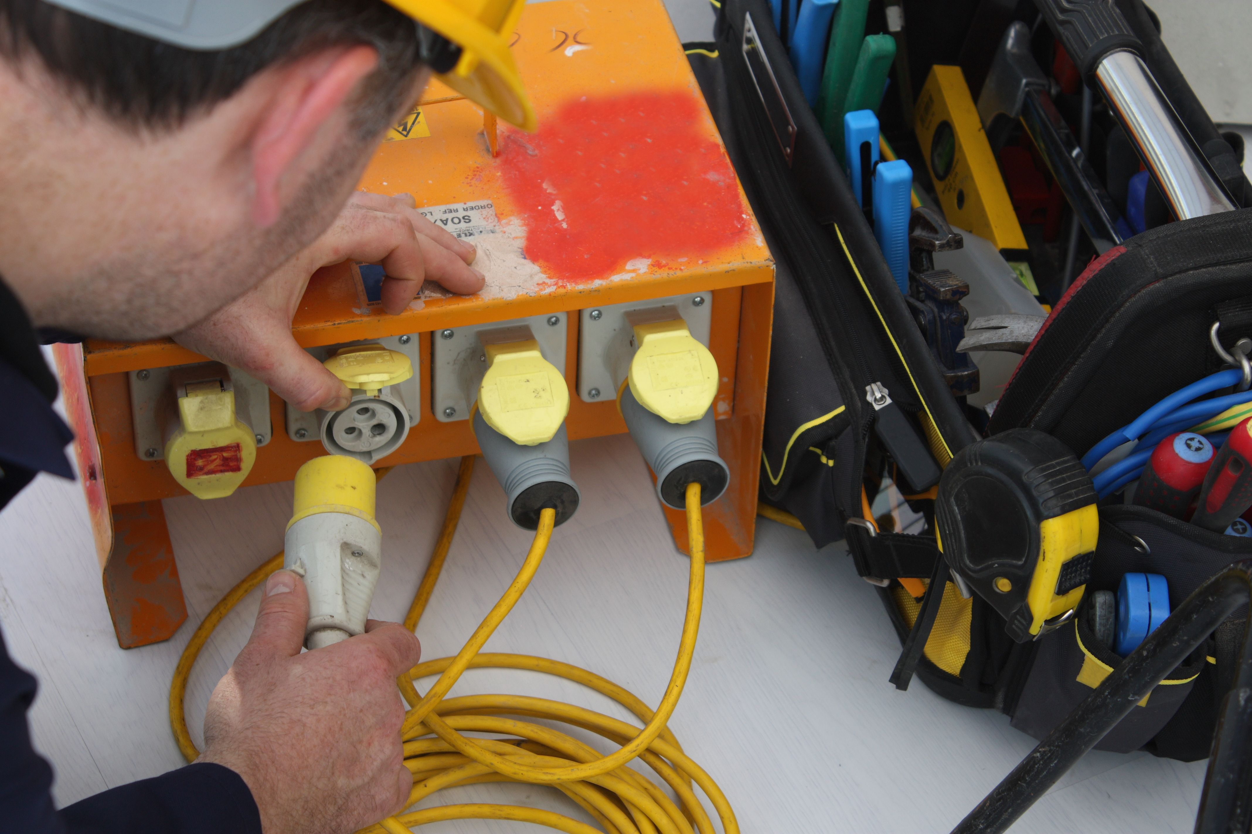 Connecting to a 110 volt power supply.