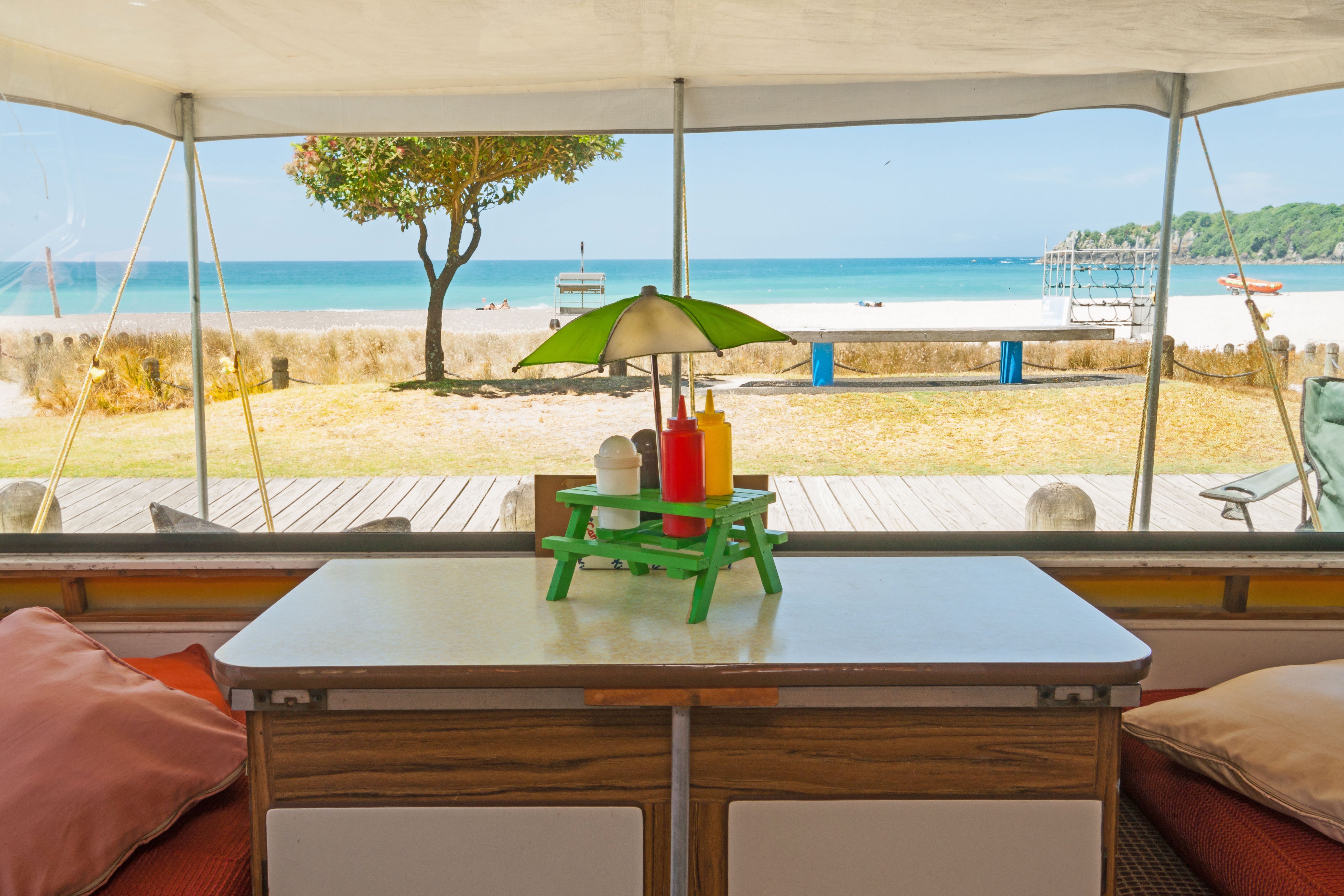 beachfront kitchen