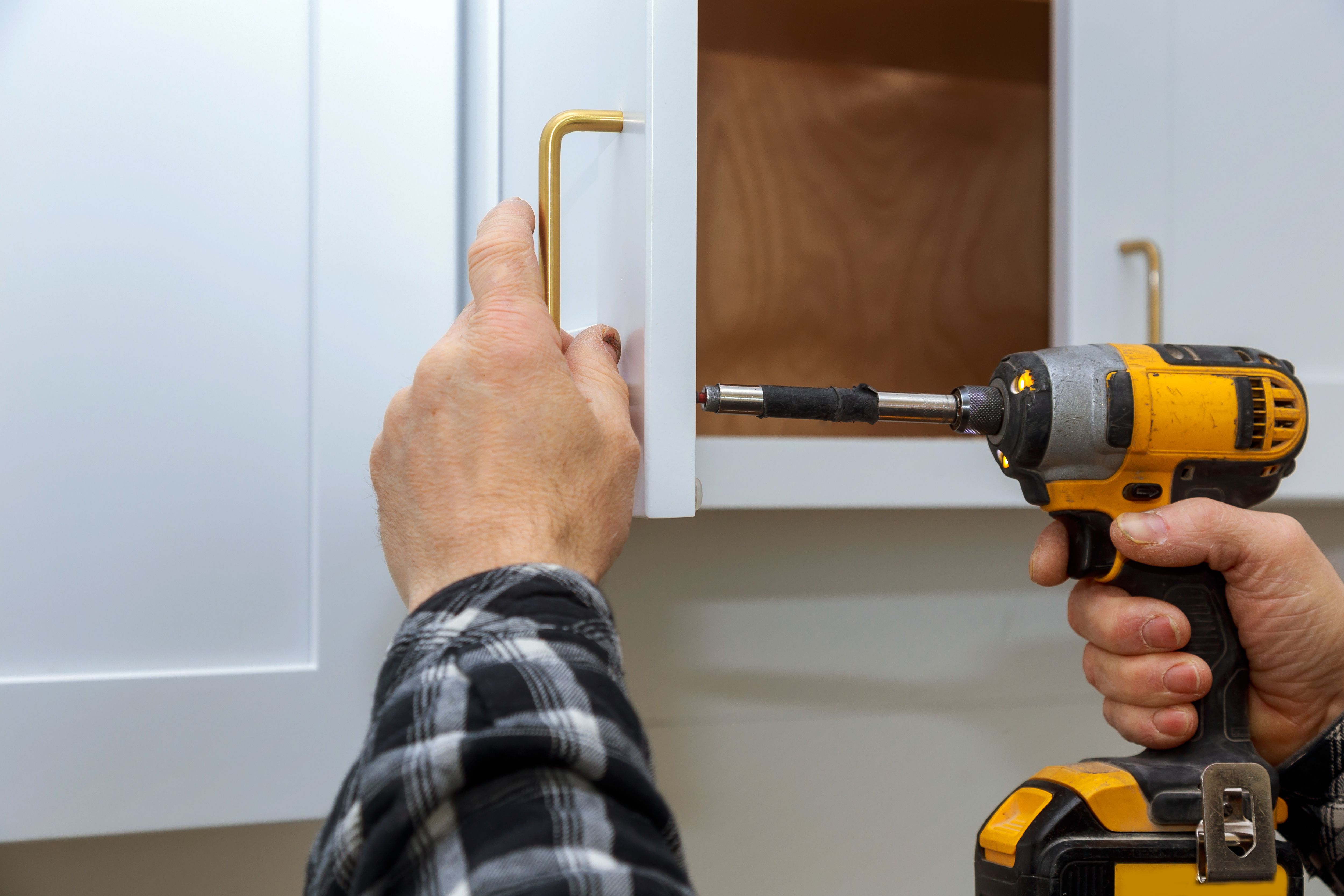 installing handles