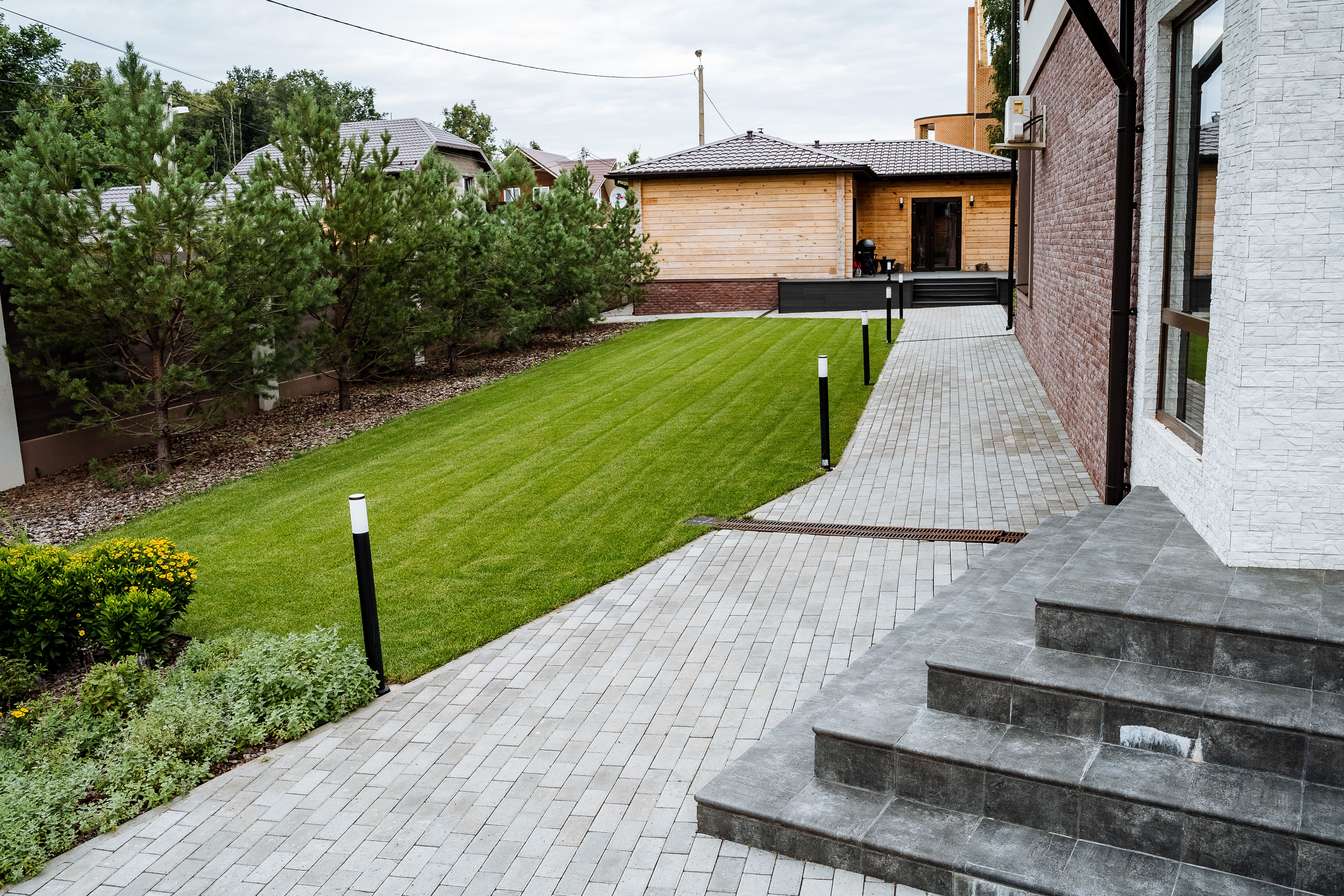 landscaping budget tips