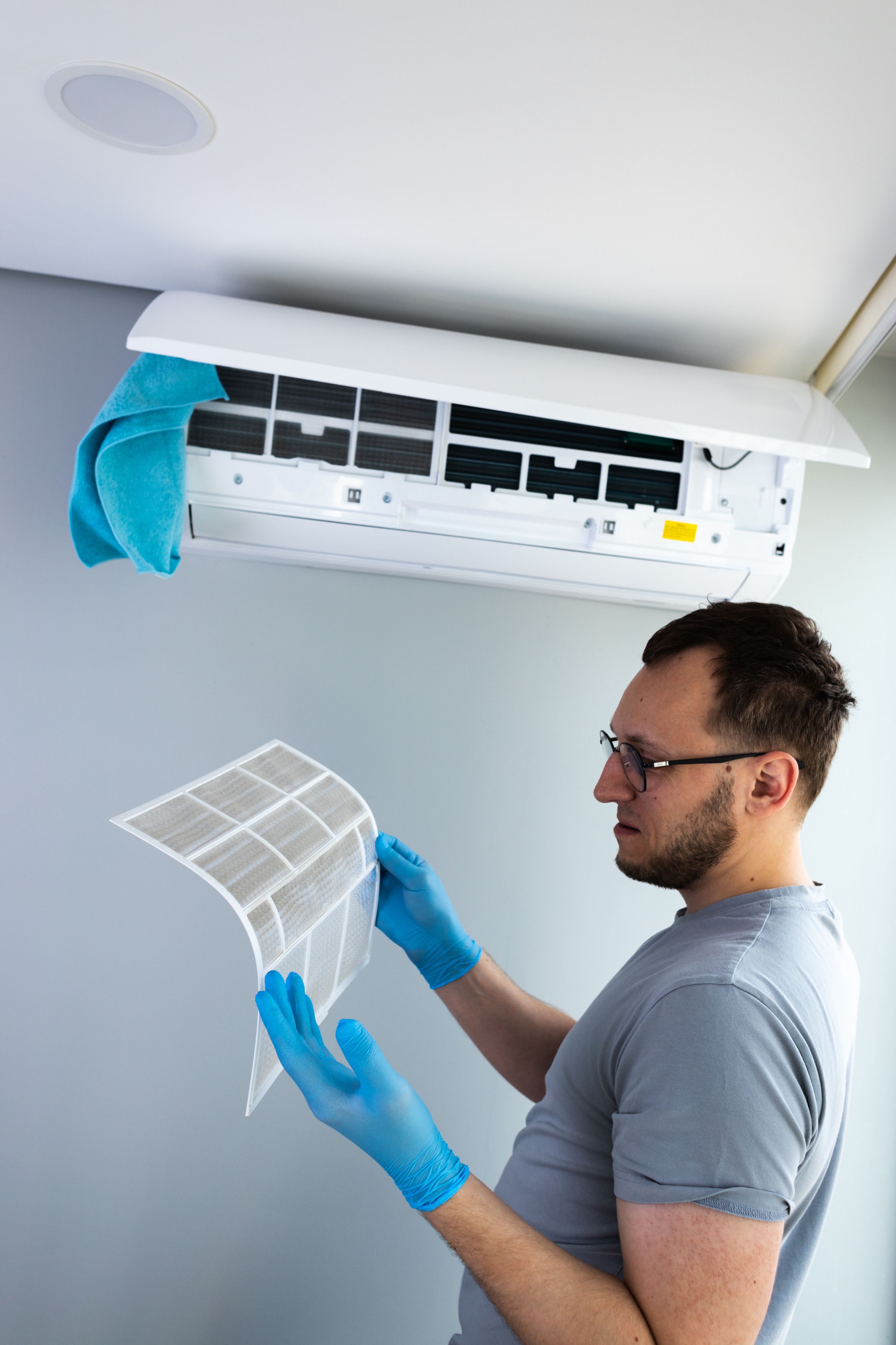 cleaning air conditioner