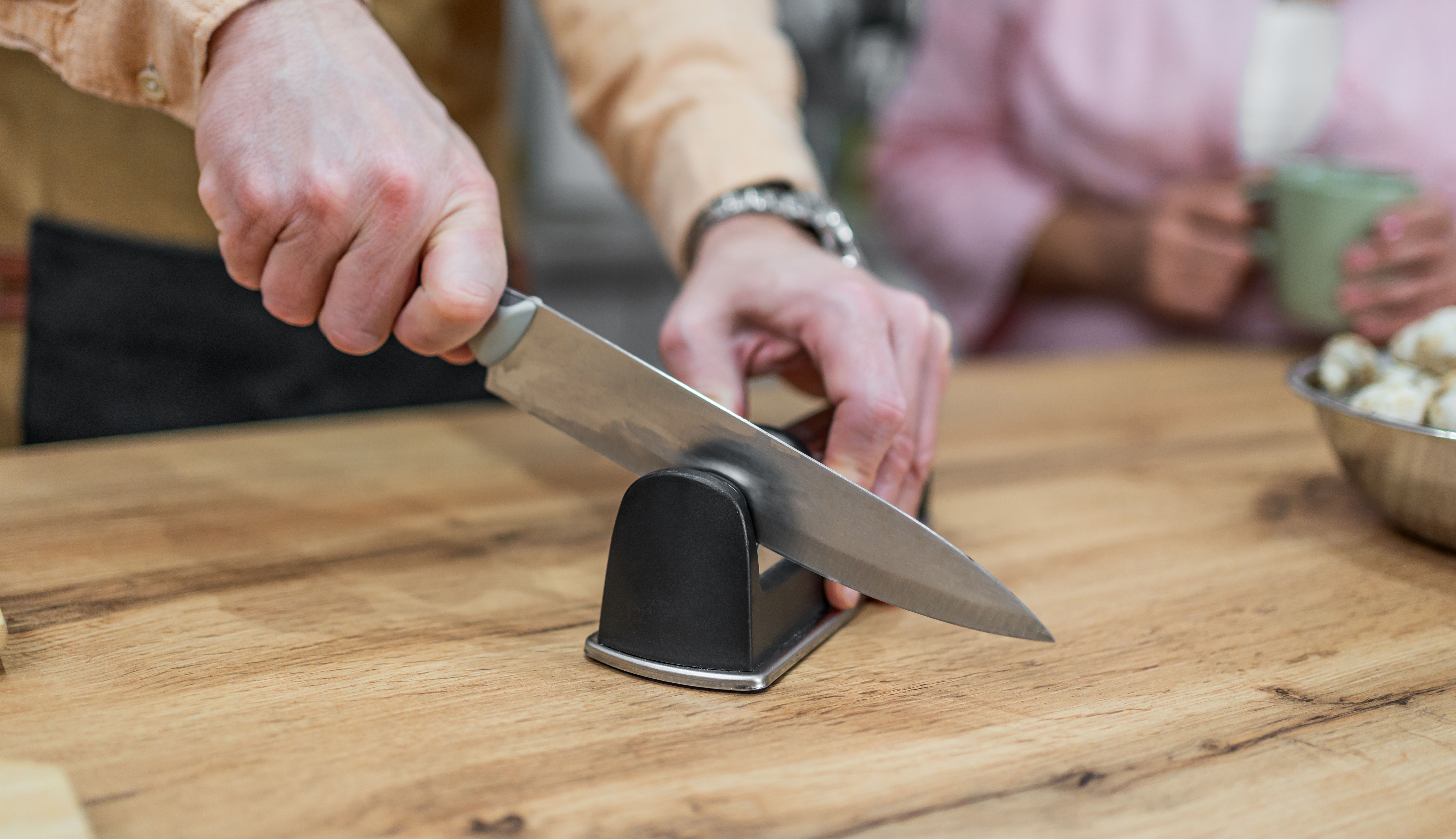 electric knife sharpener
