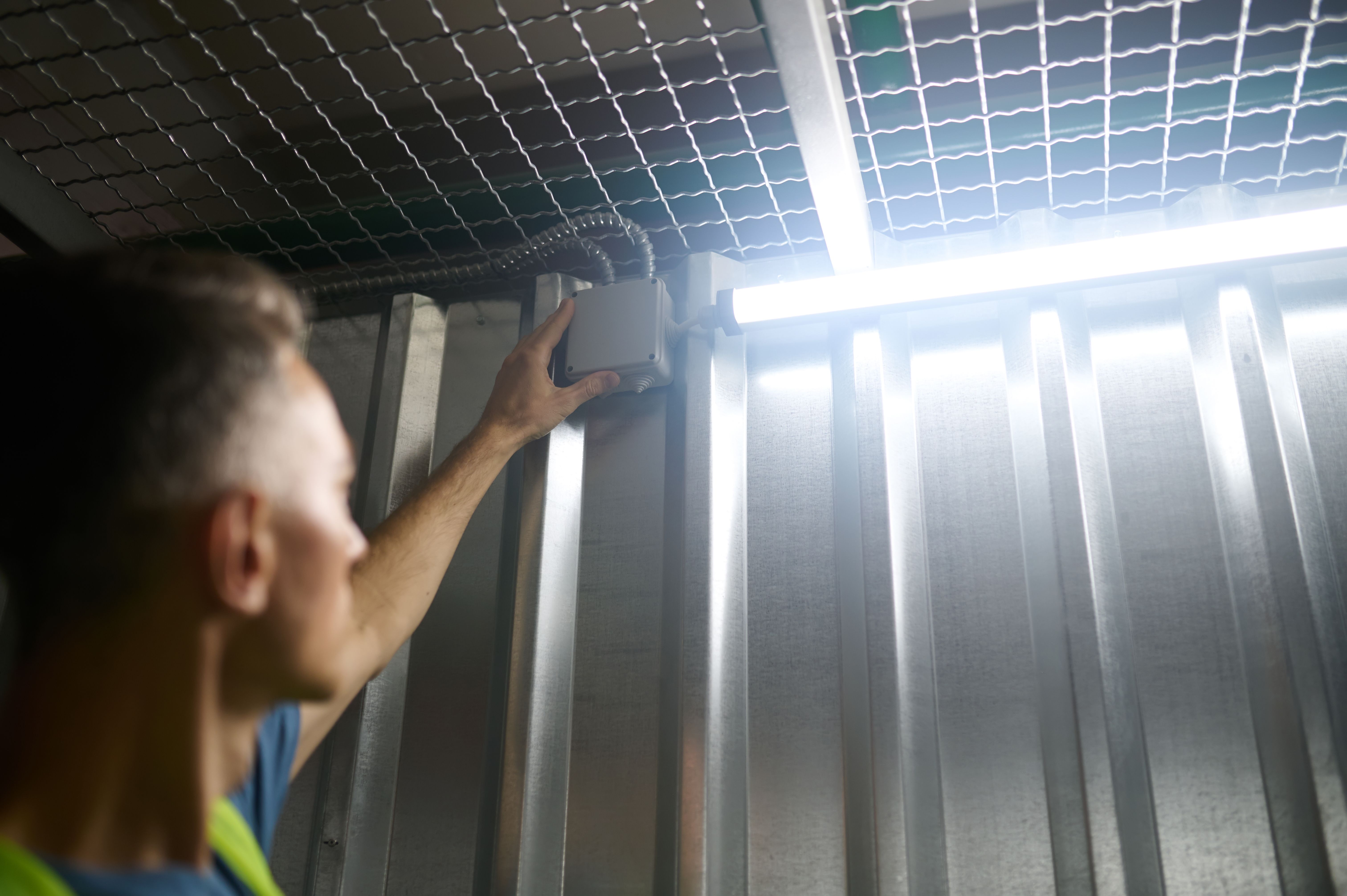 safety check lighting