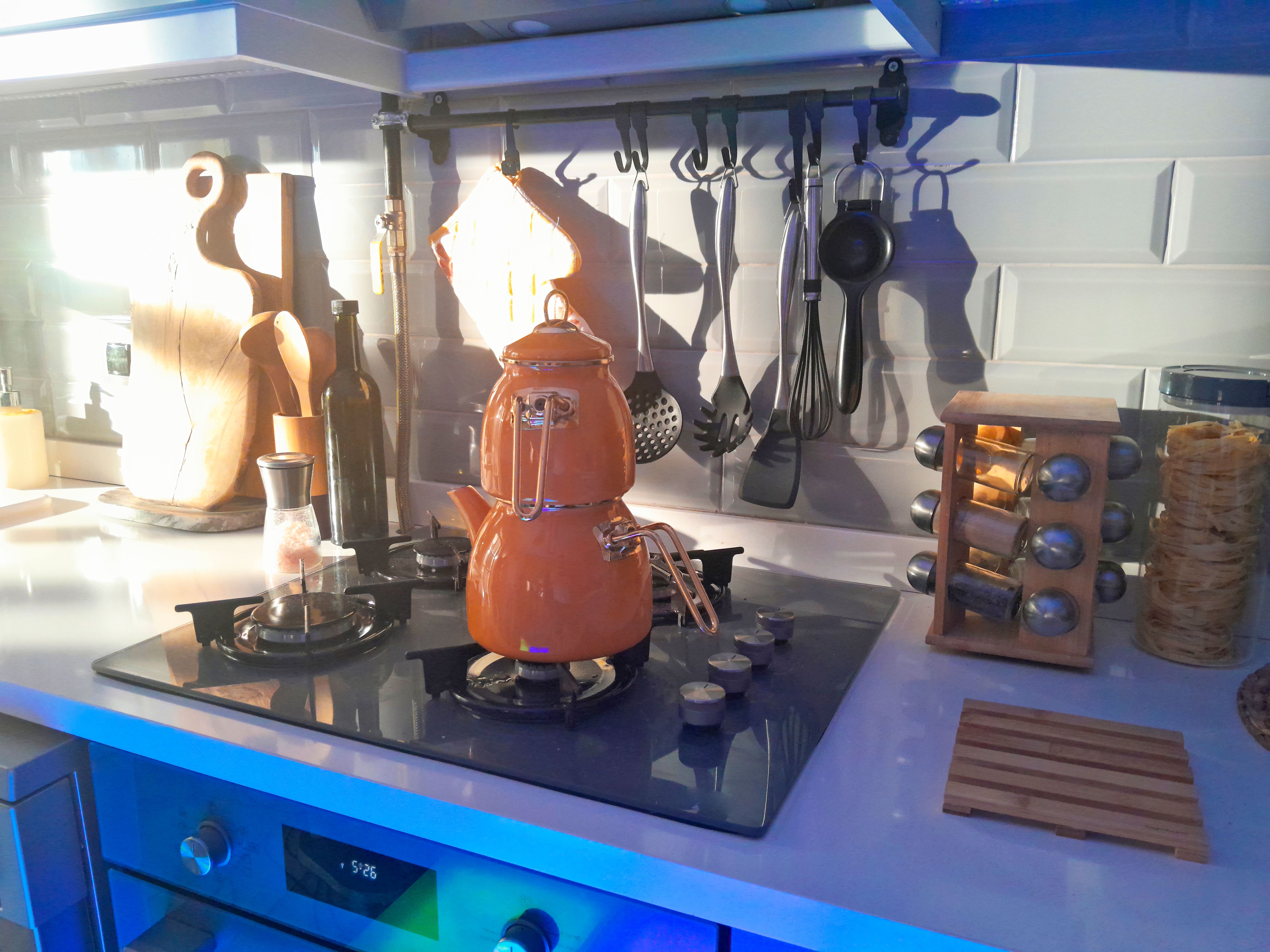 modern teakettle