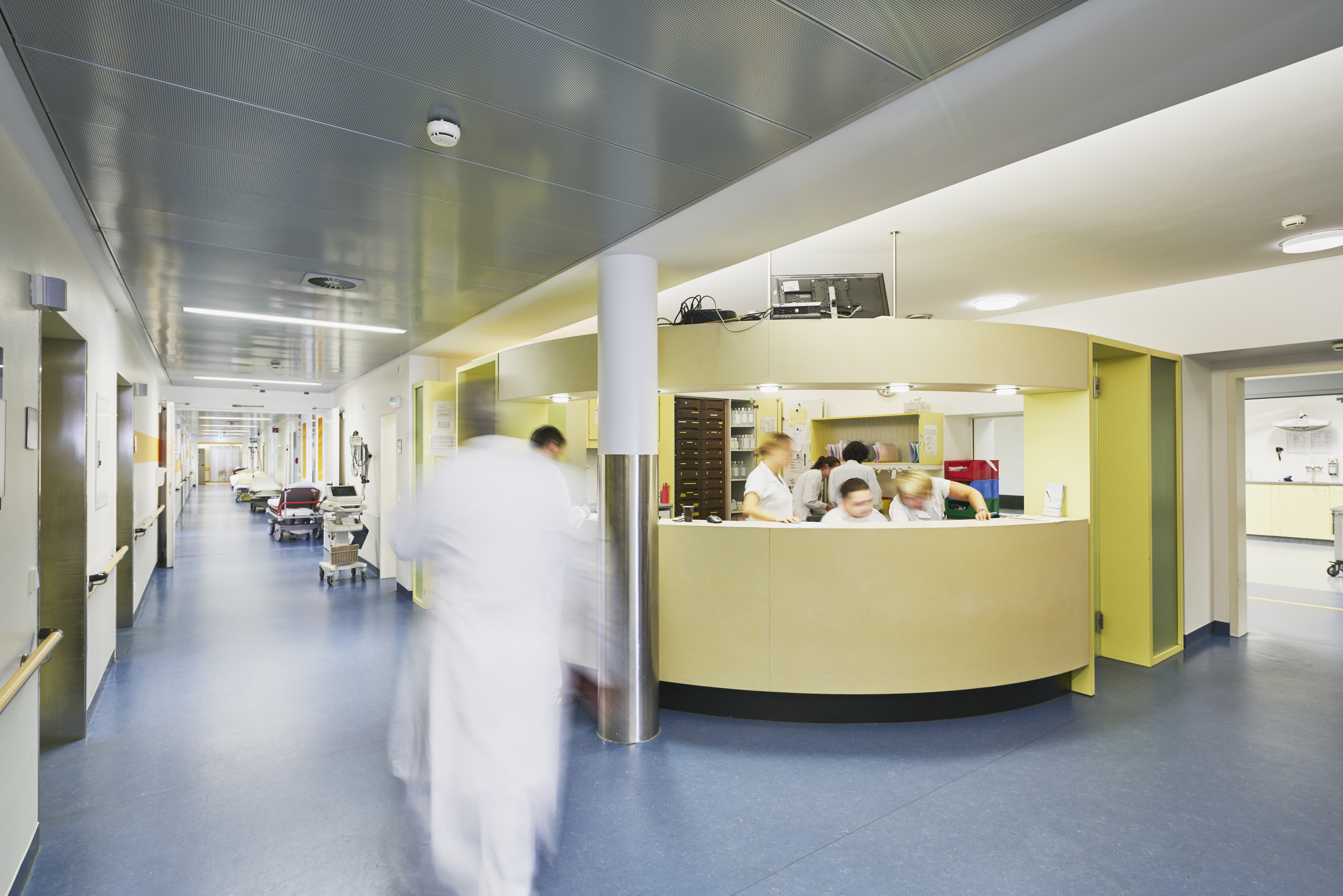 emergency admission movement blur hospital doctor emergency admission movement blur hospital doctor