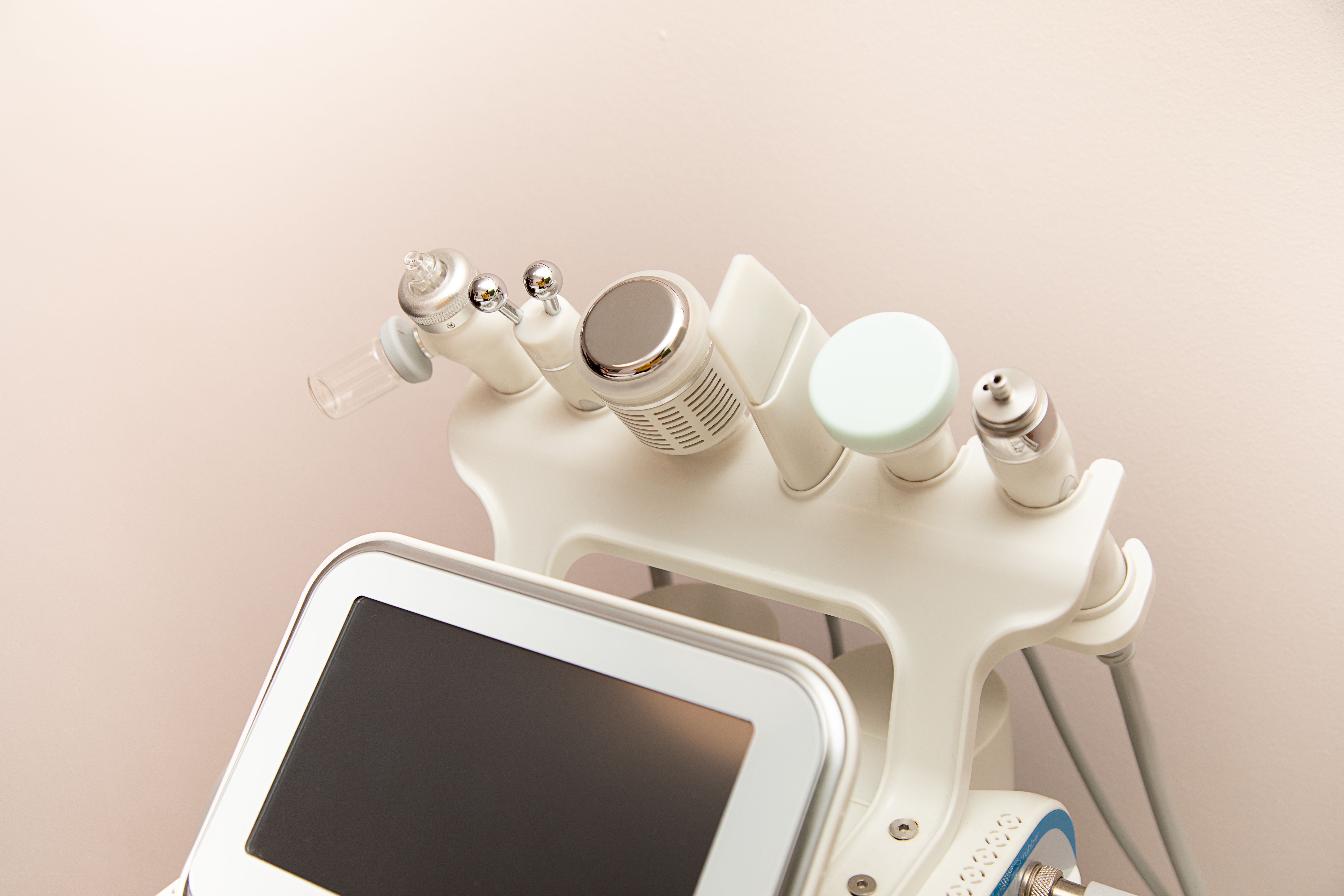 multifunctional aesthetic devices