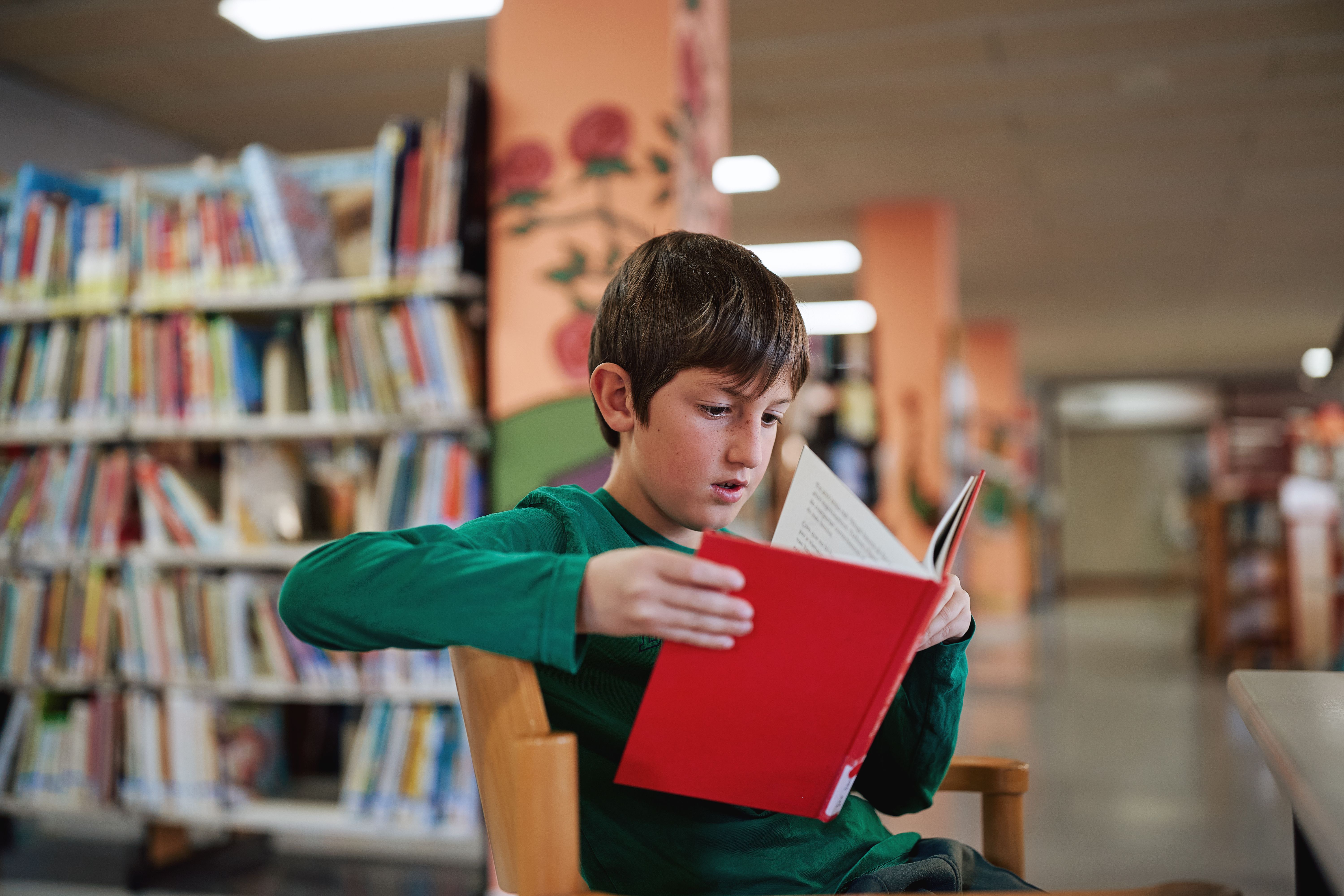 children reading