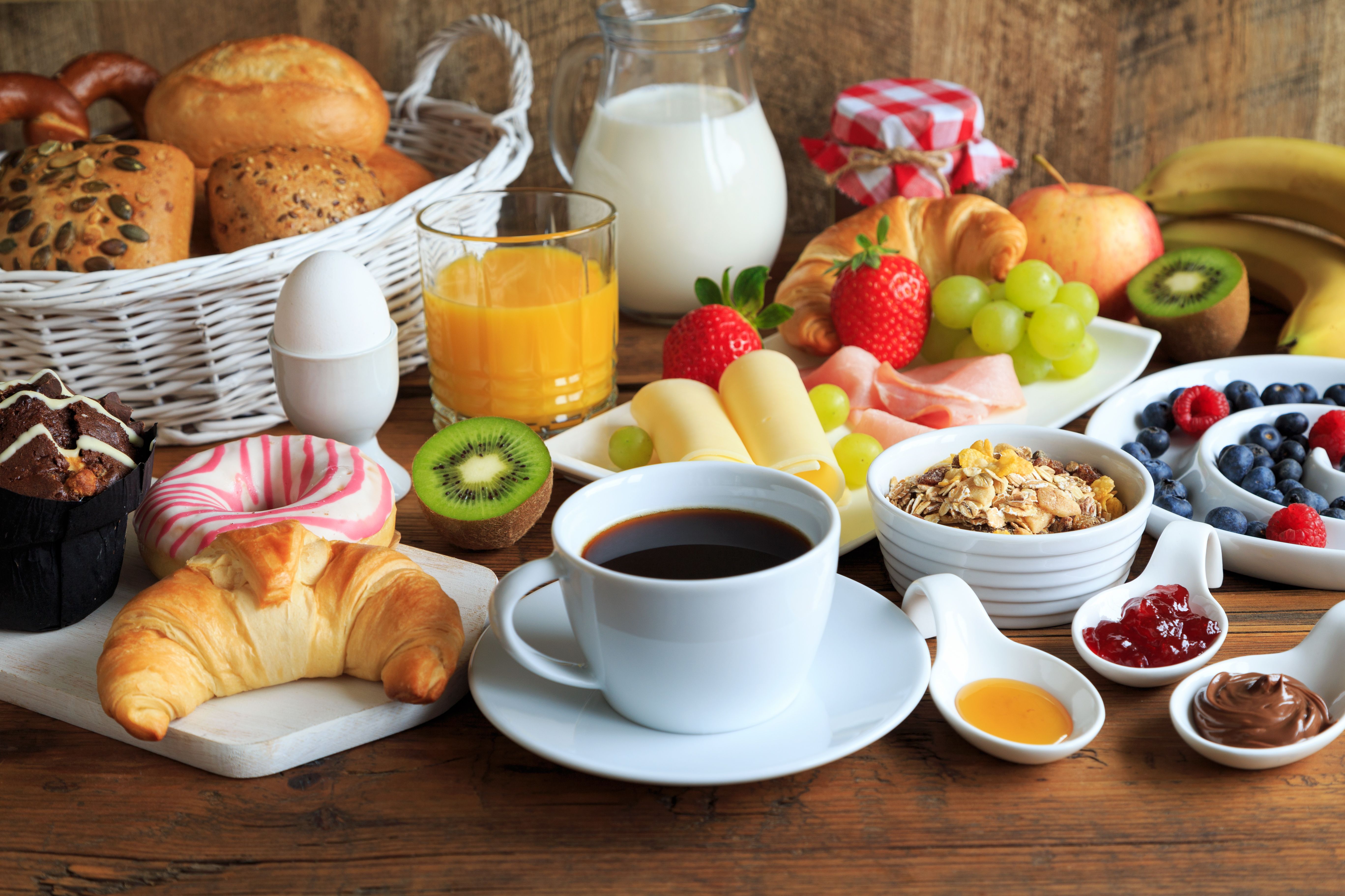 breakfast table