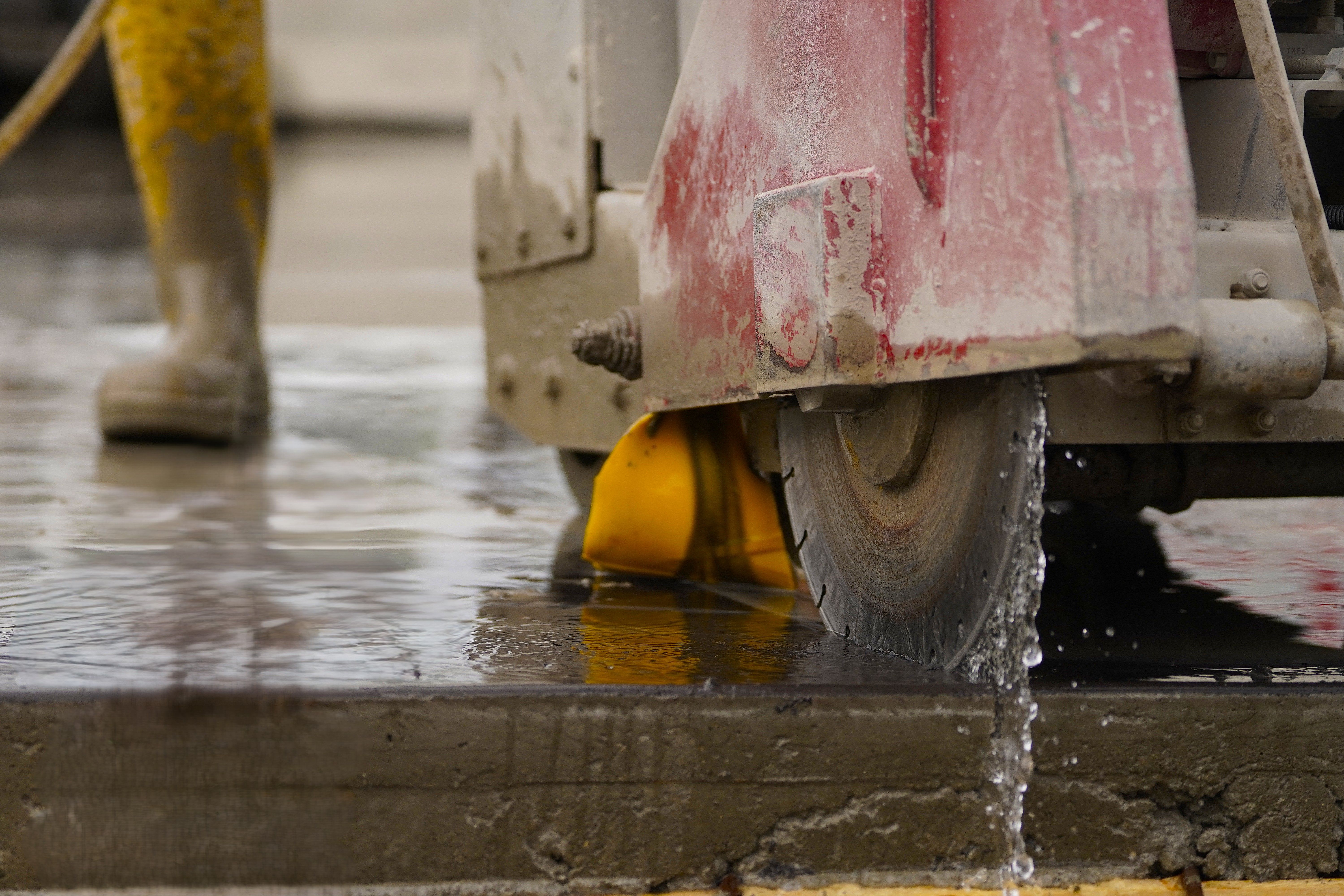 commercial concrete cutting