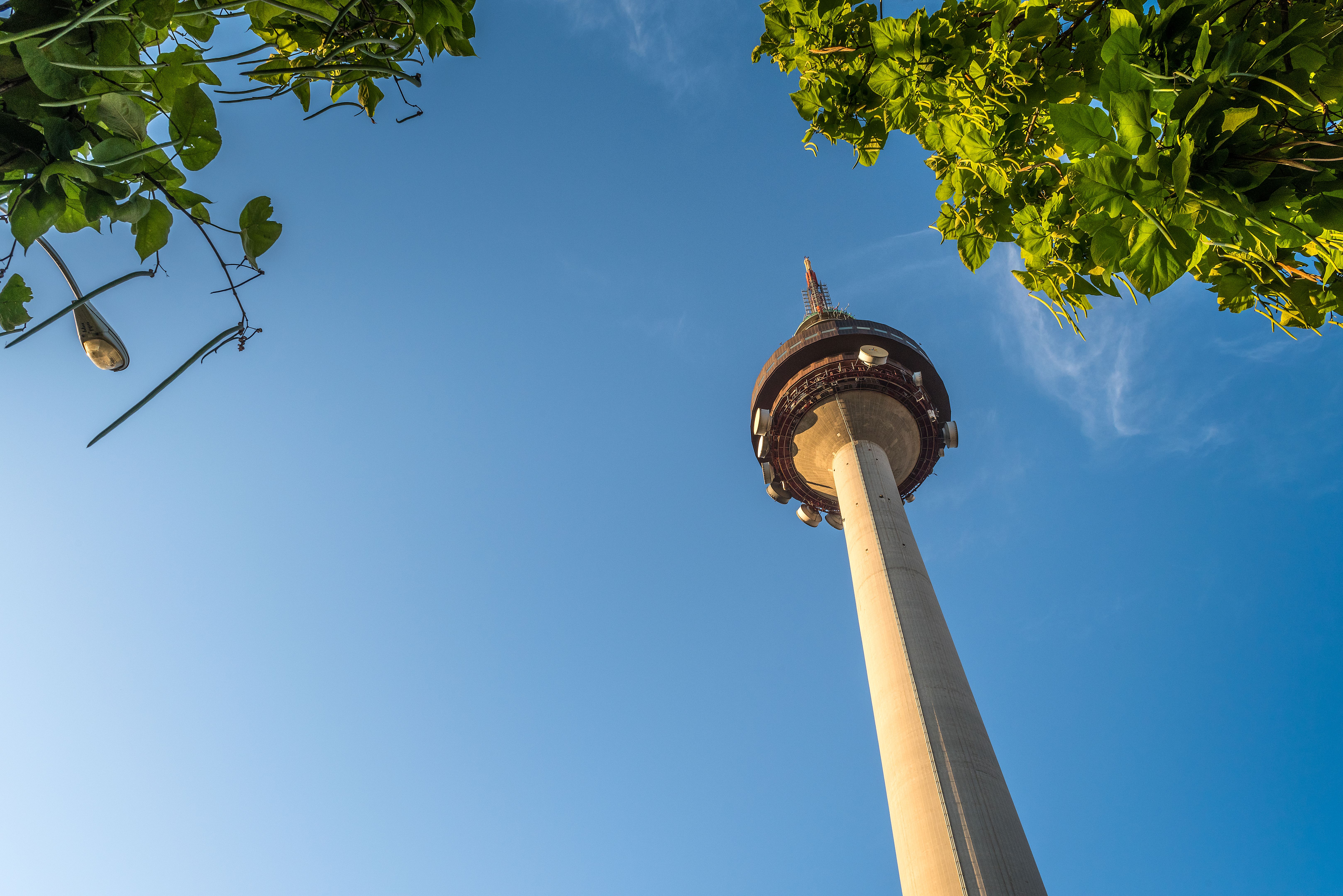 cell tower madrid