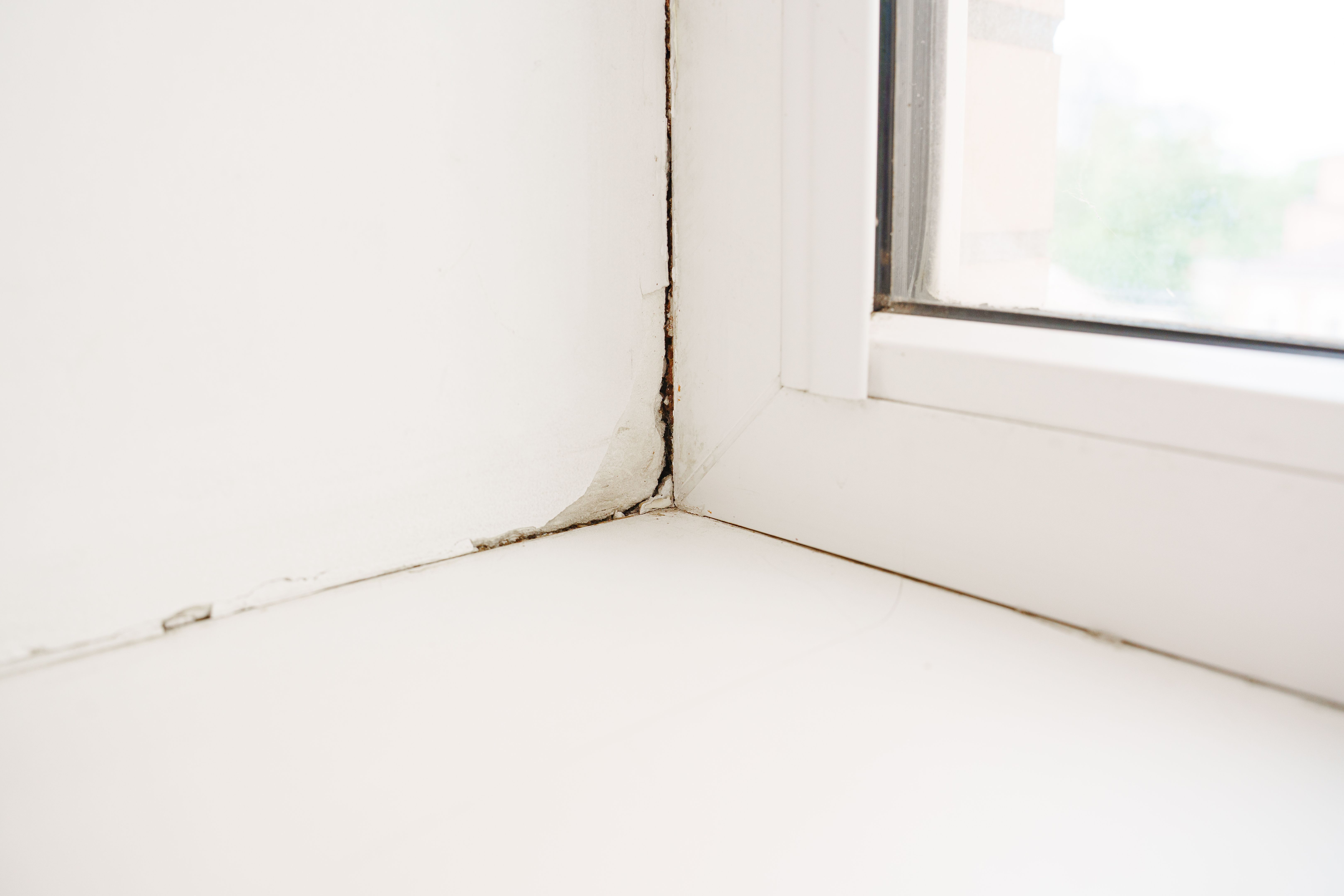 window draft inspection