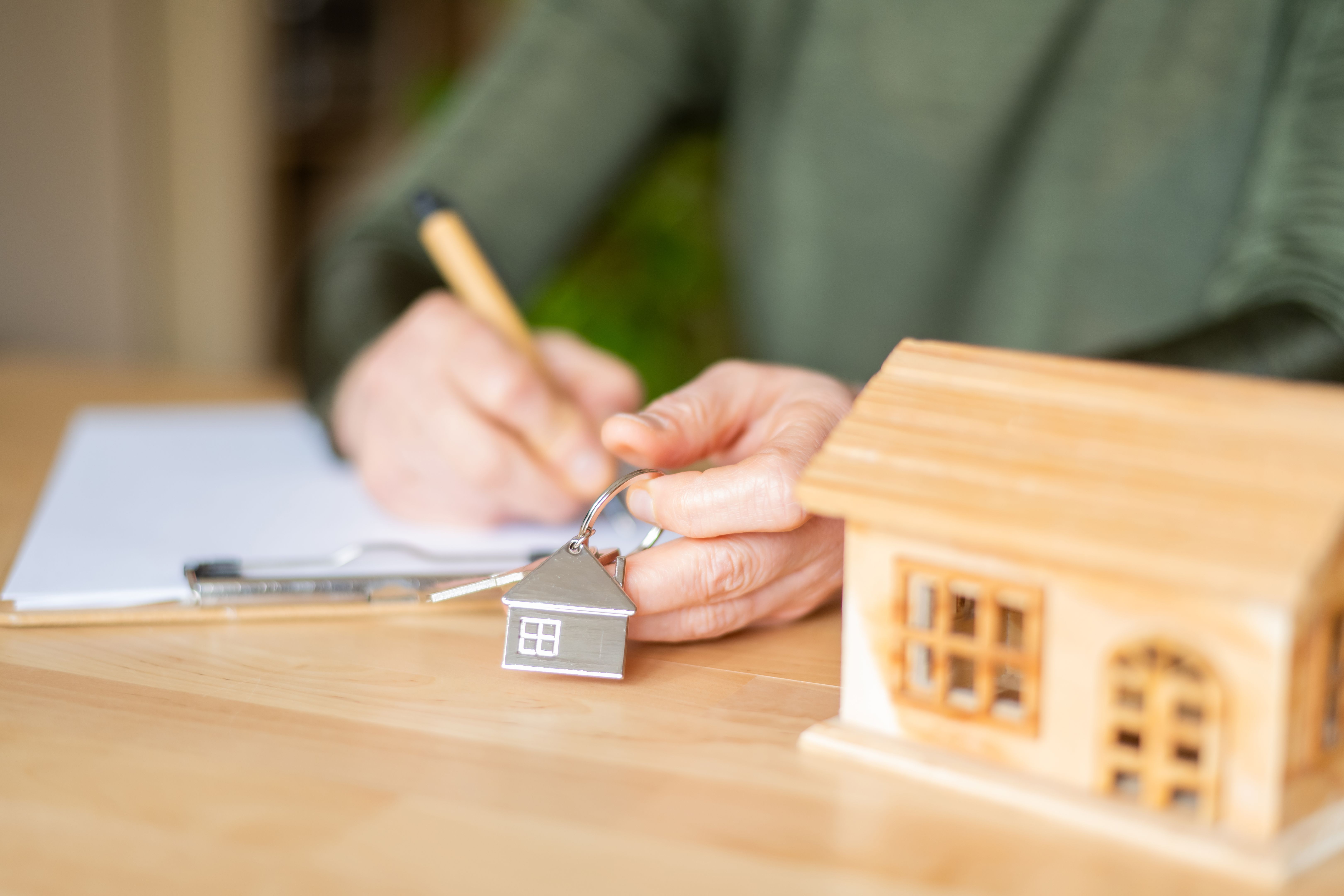 house keys closing