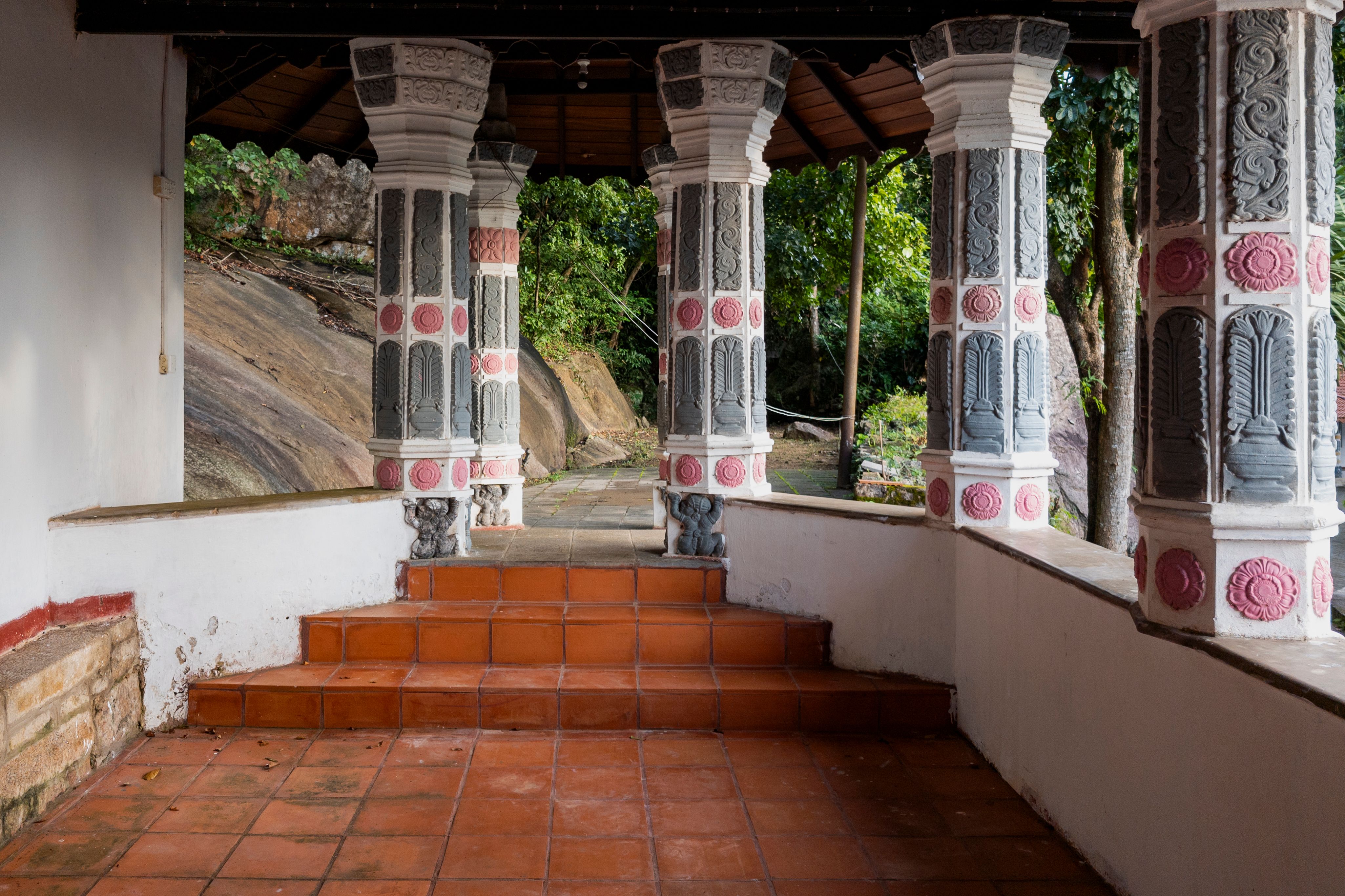 kurunegala palace ruins