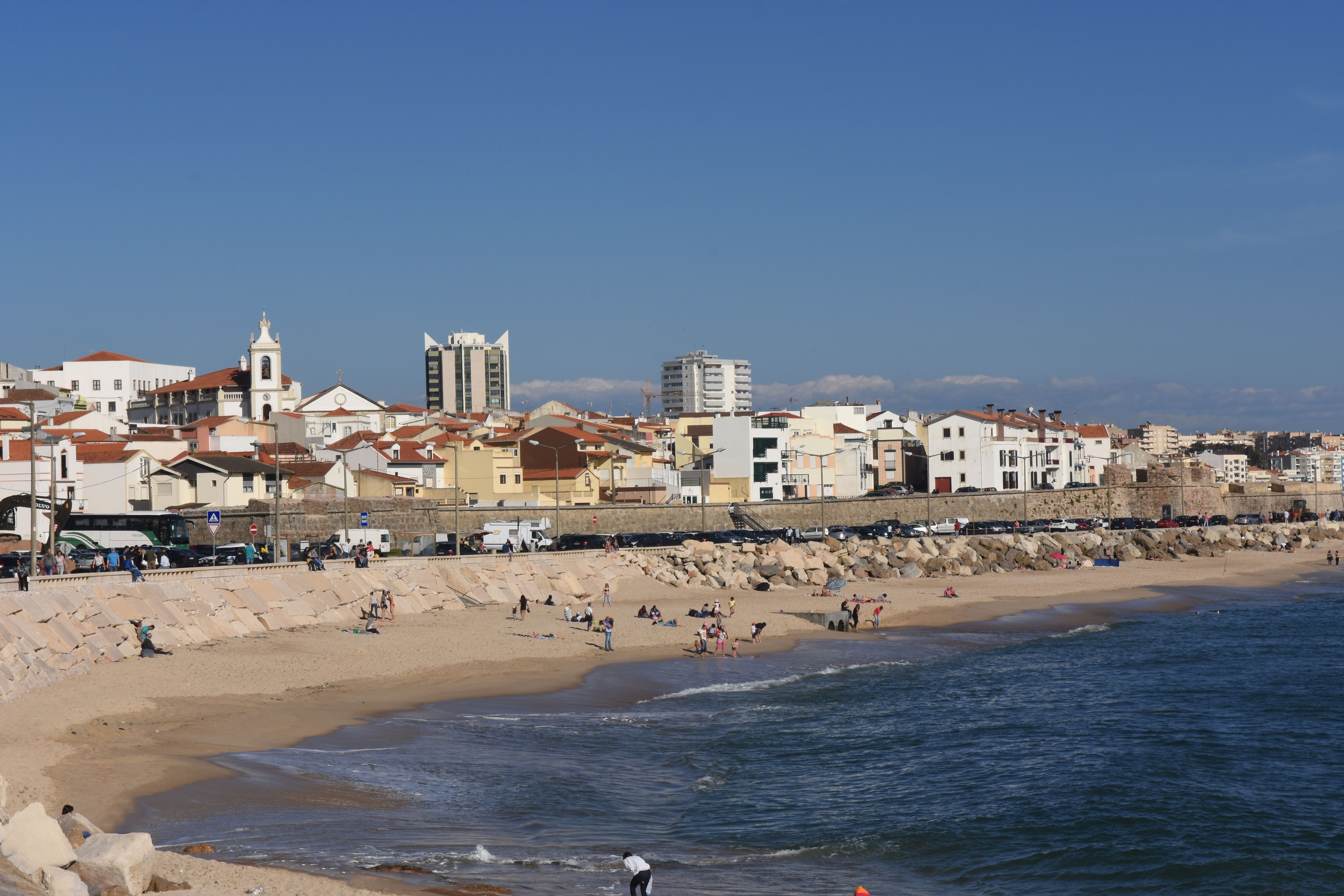 figueira da foz beach