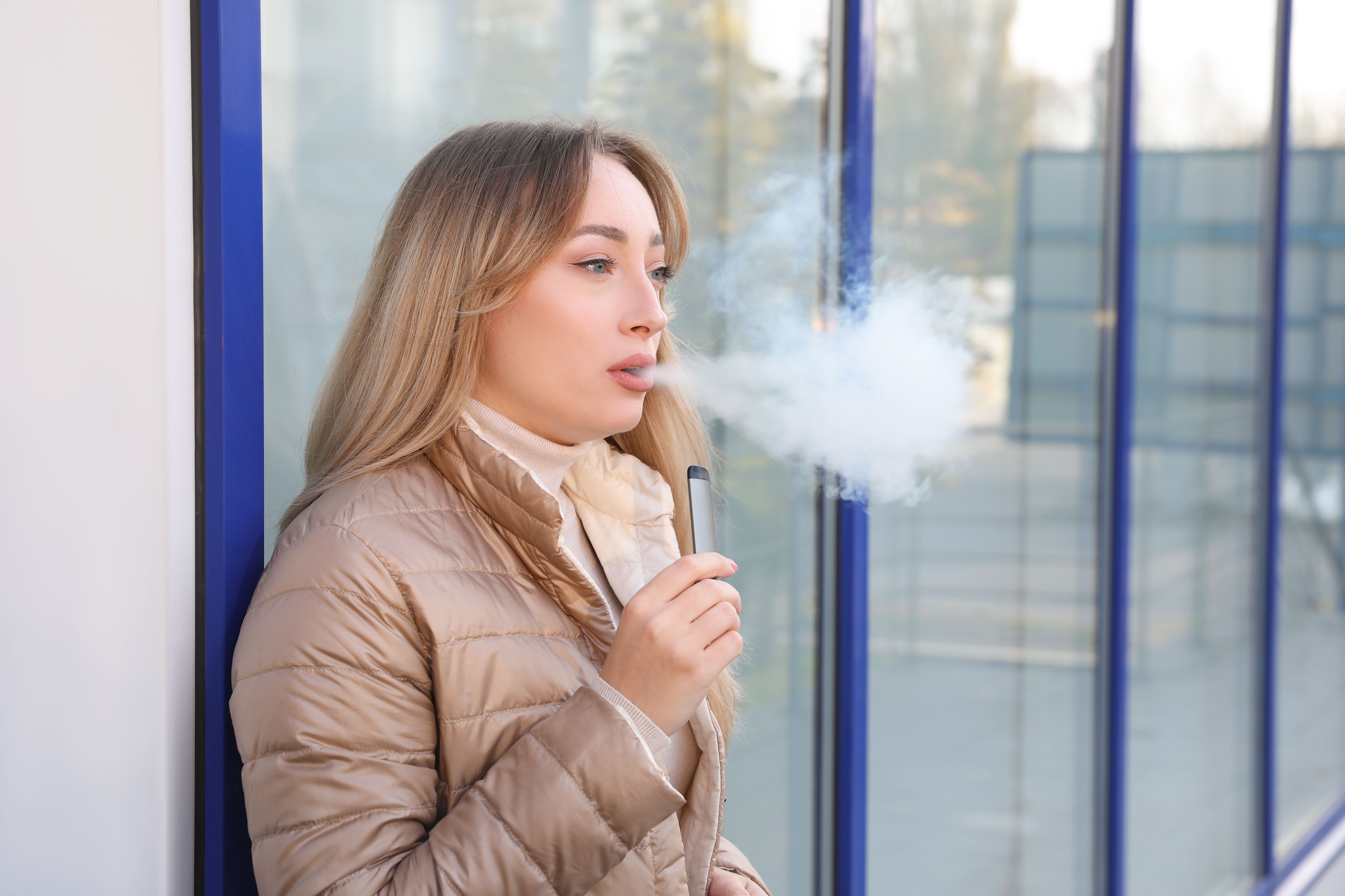 vaping outdoors