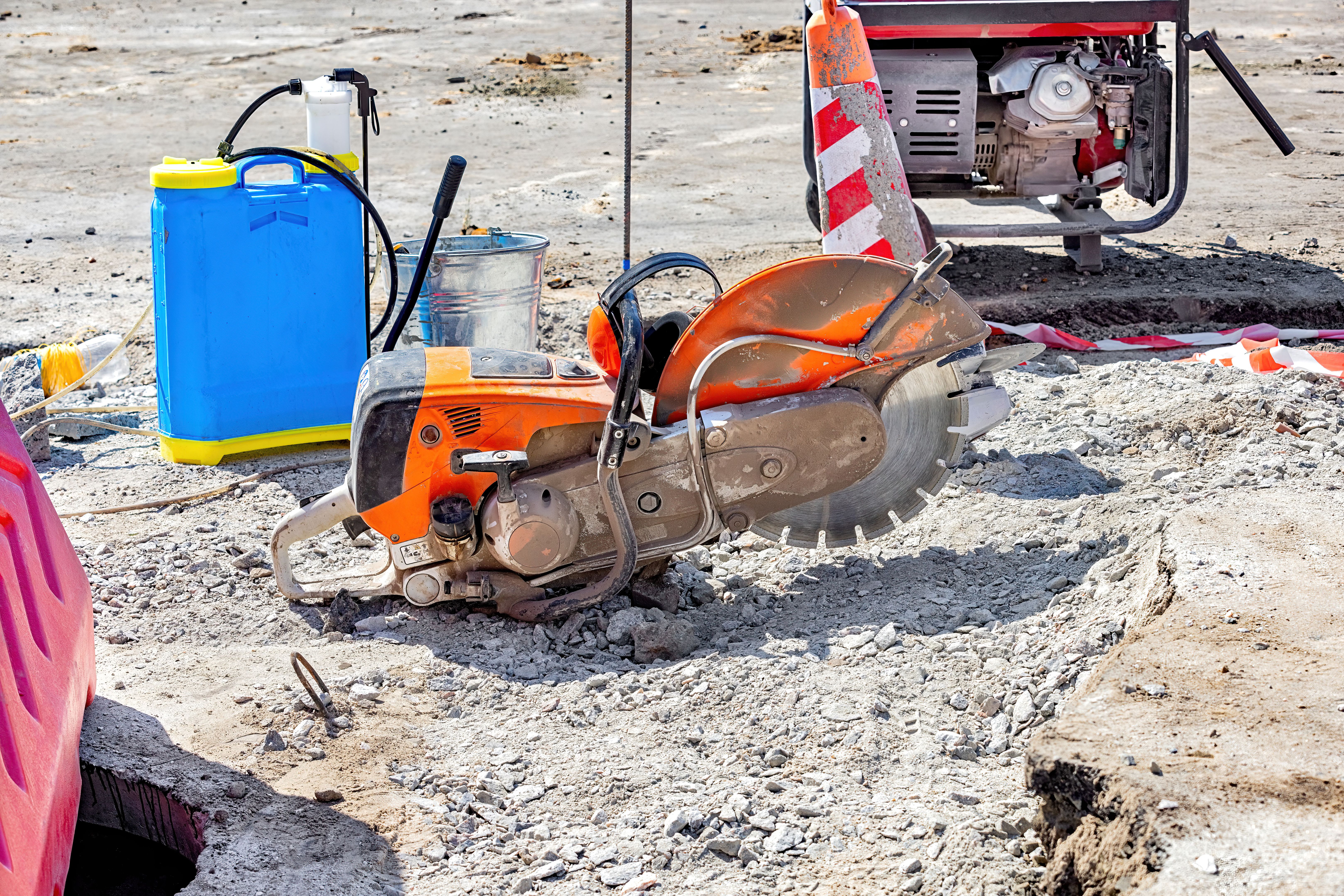 concrete cutting equipment