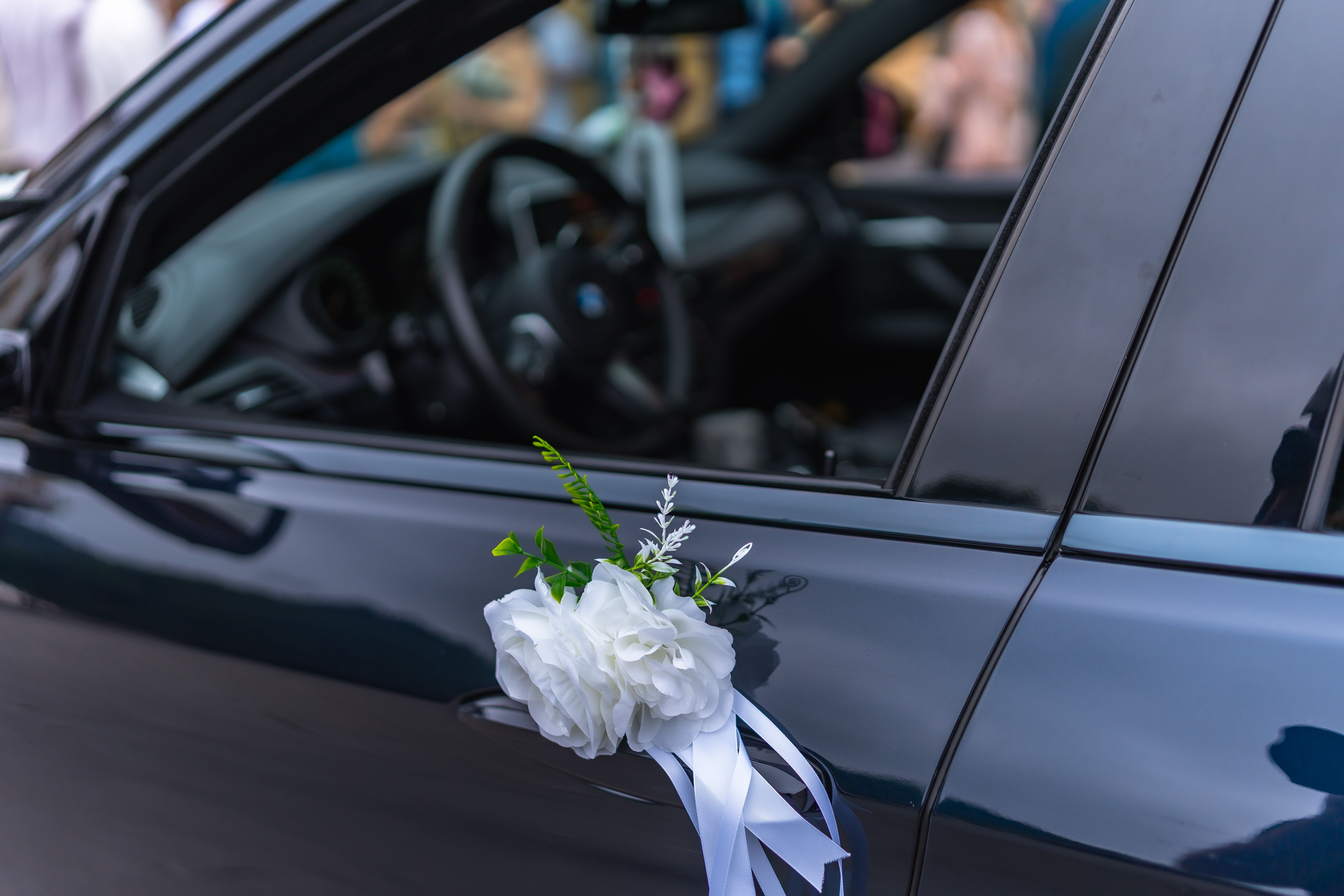 luxury wedding car