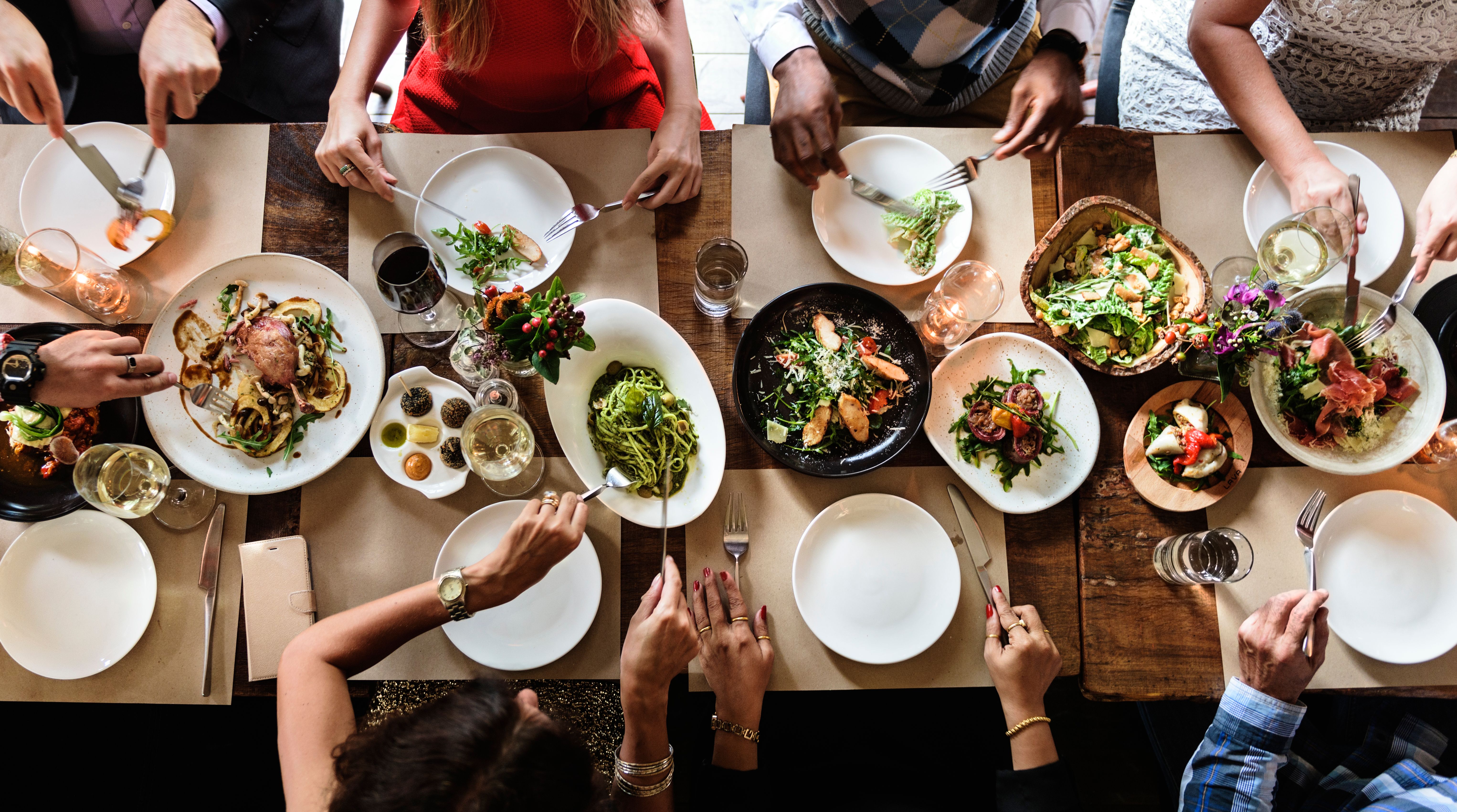 restaurant dining