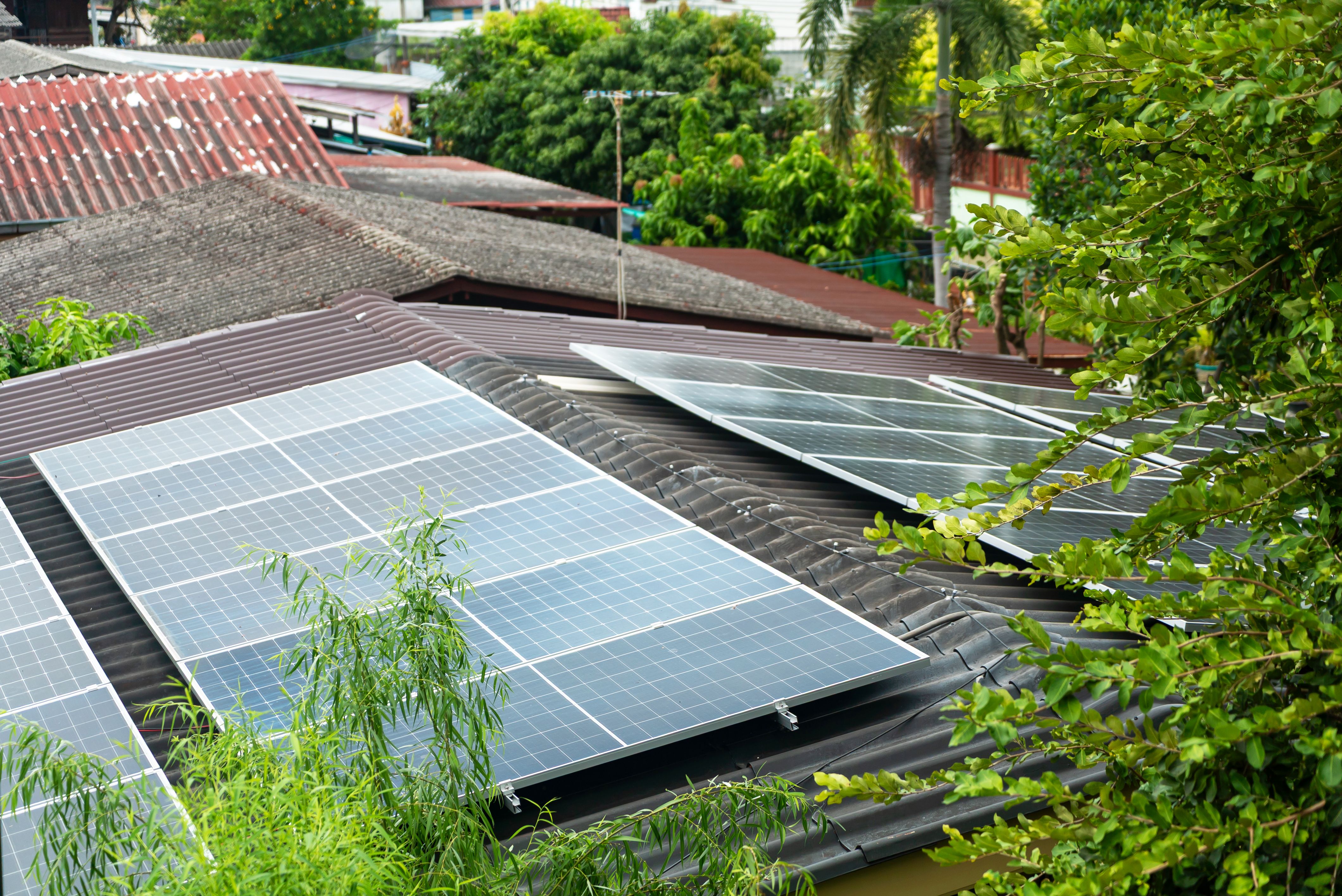 solar panel installer