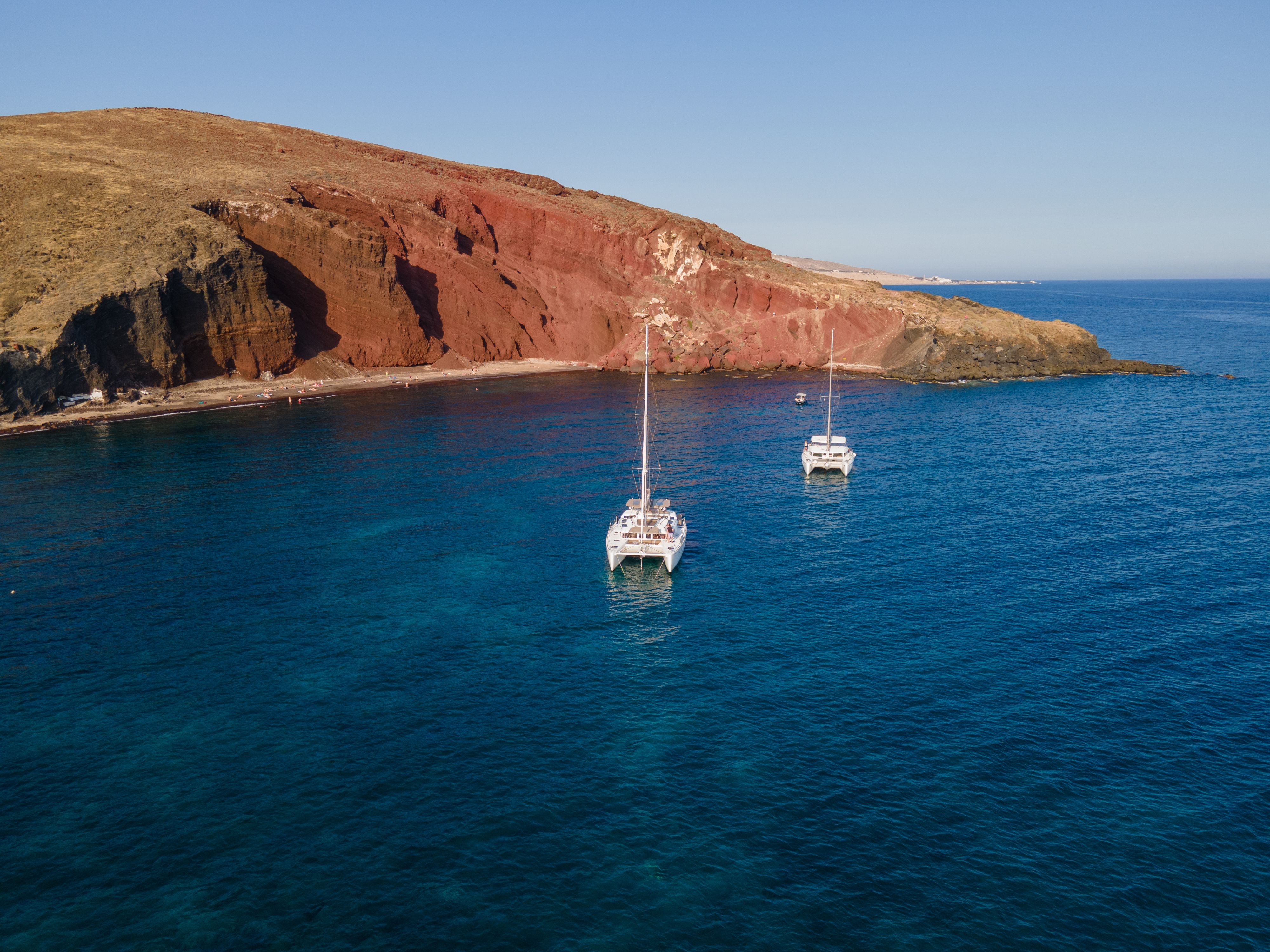 red beach santorini