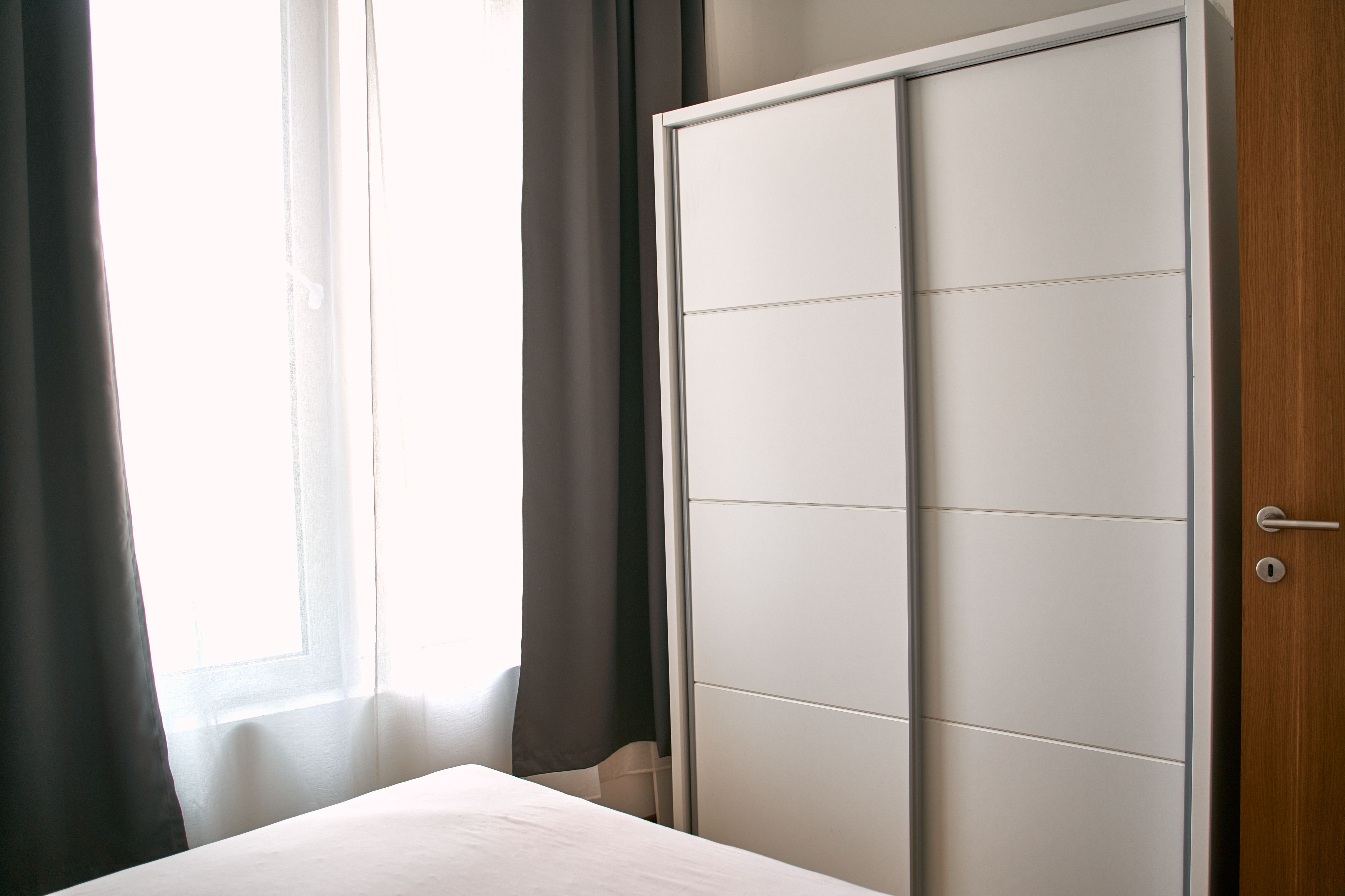 wardrobe sliding doors