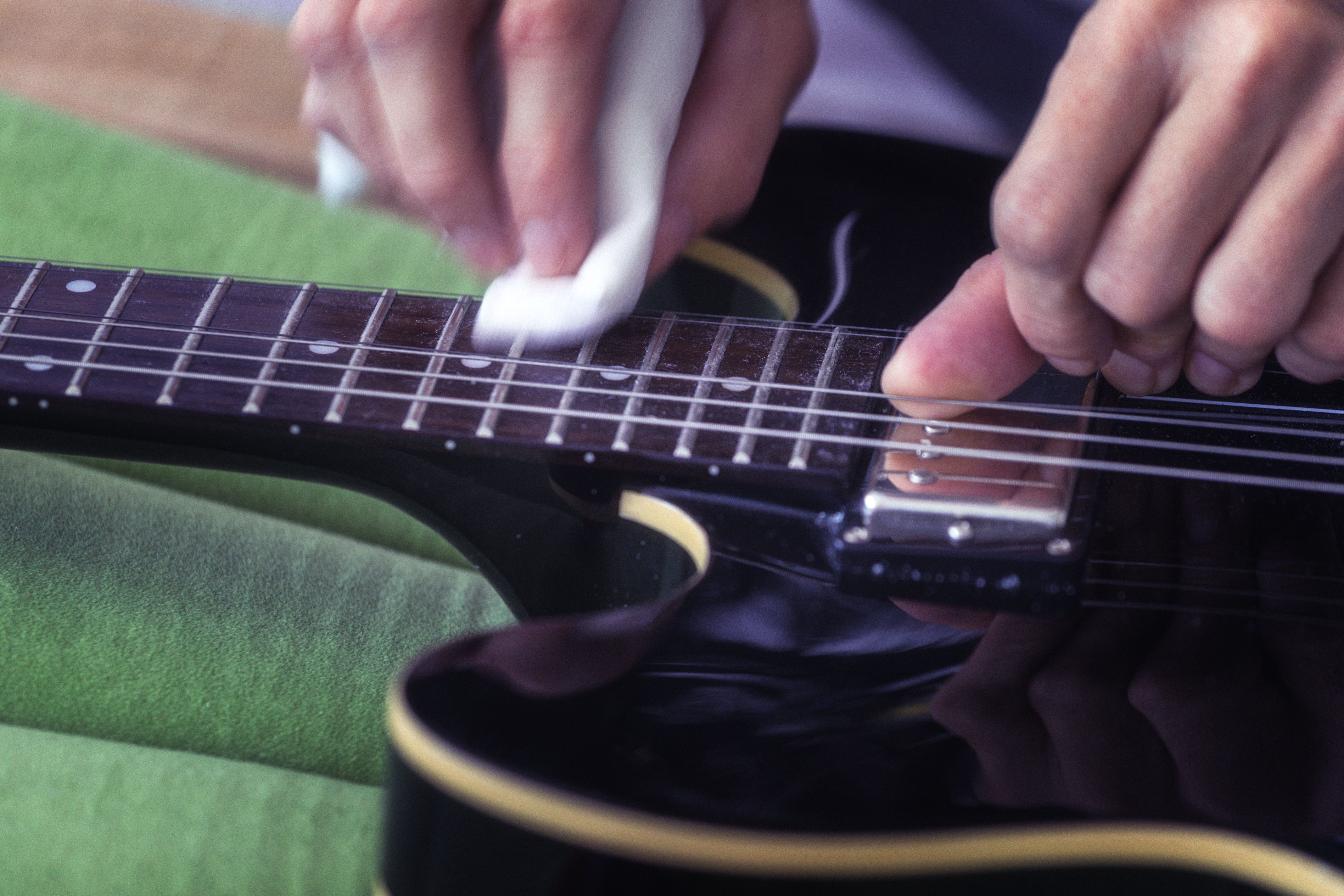 electric guitar cleaning